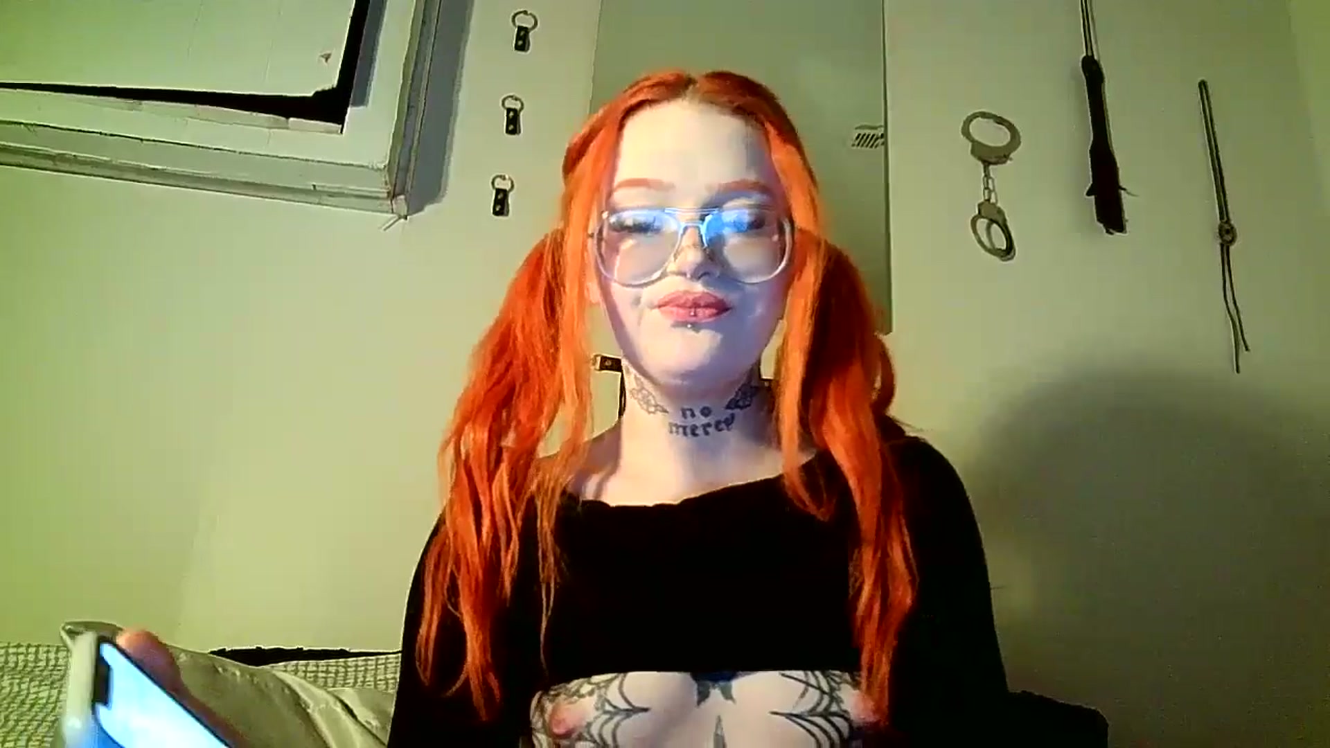 Gallery image thumbnail from redheadpistol's myfreecams stream on, 04/04/2025, 01:05 image 3 of 20
