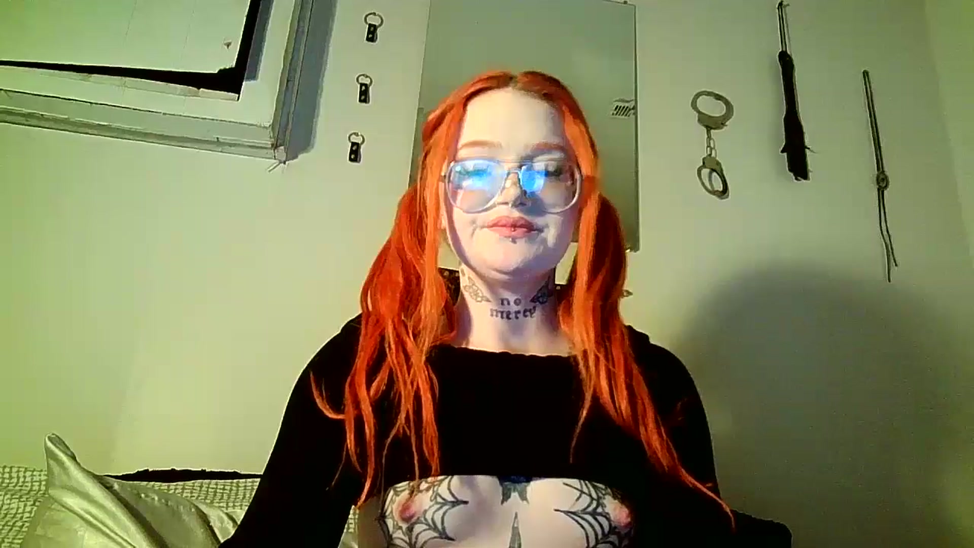 Gallery image thumbnail from redheadpistol's myfreecams stream on, 04/04/2025, 01:05 image 13 of 20