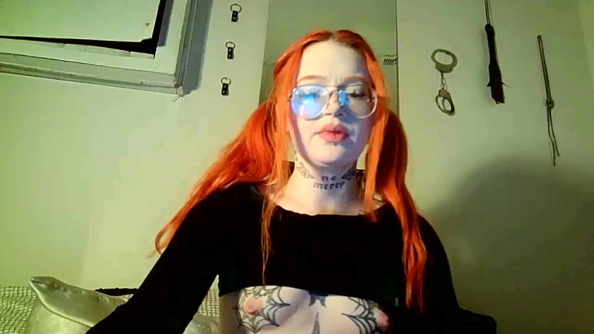 Gallery image thumbnail from redheadpistol's myfreecams stream on, 04/04/2025, 01:05 image 2 of 20