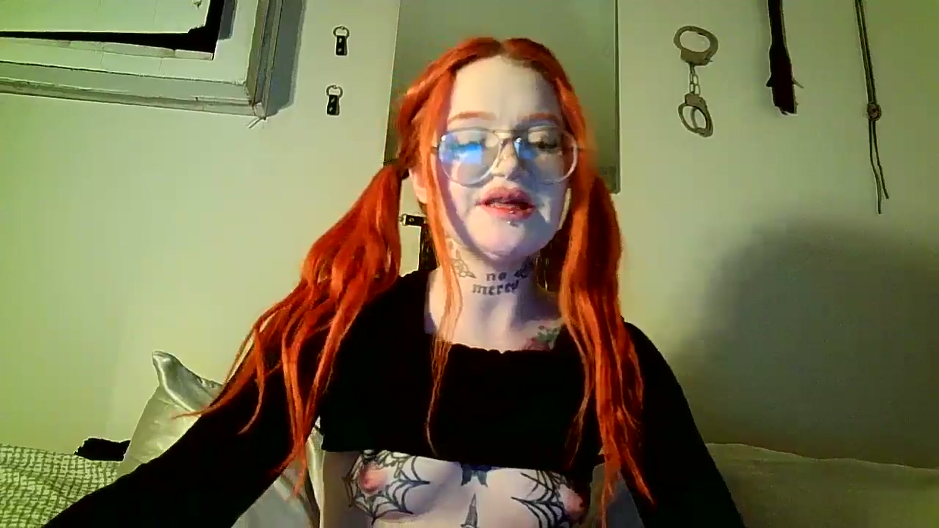 Gallery image thumbnail from redheadpistol's myfreecams stream on, 04/04/2025, 02:49 image 14 of 20
