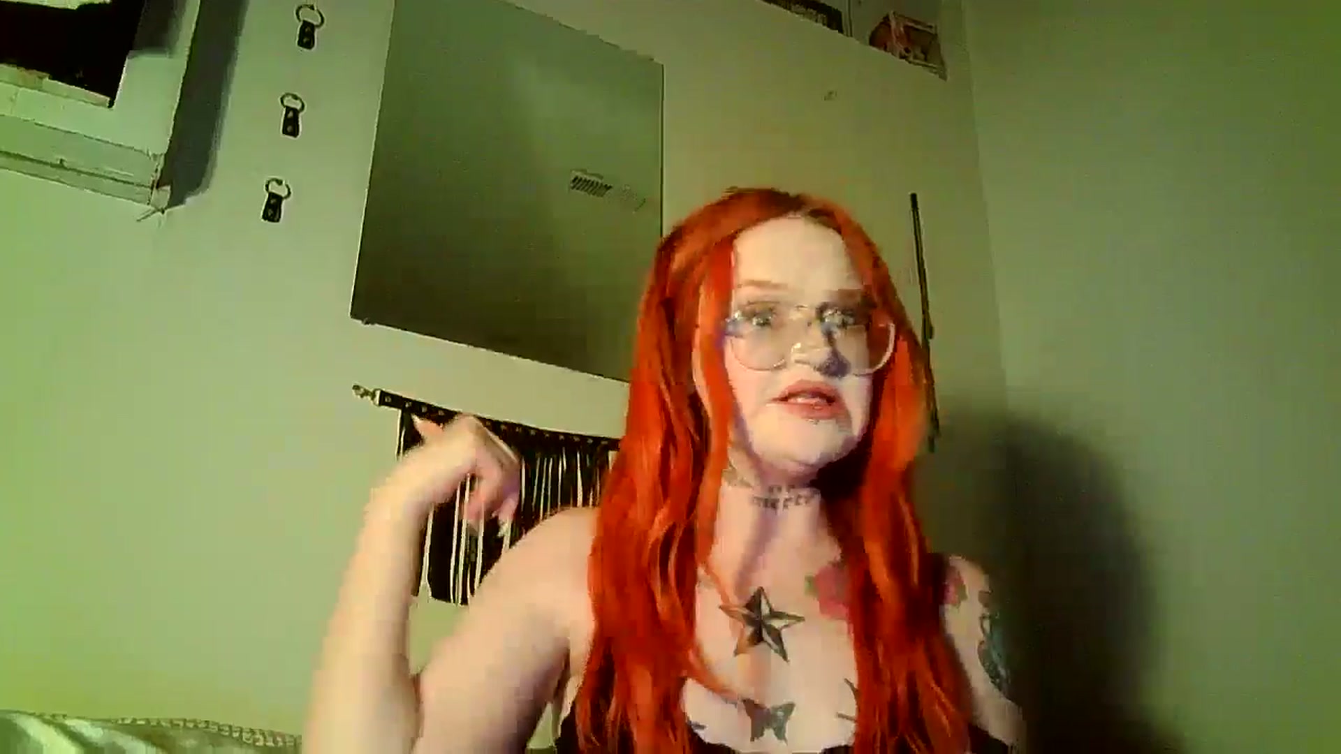 Gallery image thumbnail from redheadpistol's myfreecams stream on, 05/13/2025, 03:39 image 11 of 20