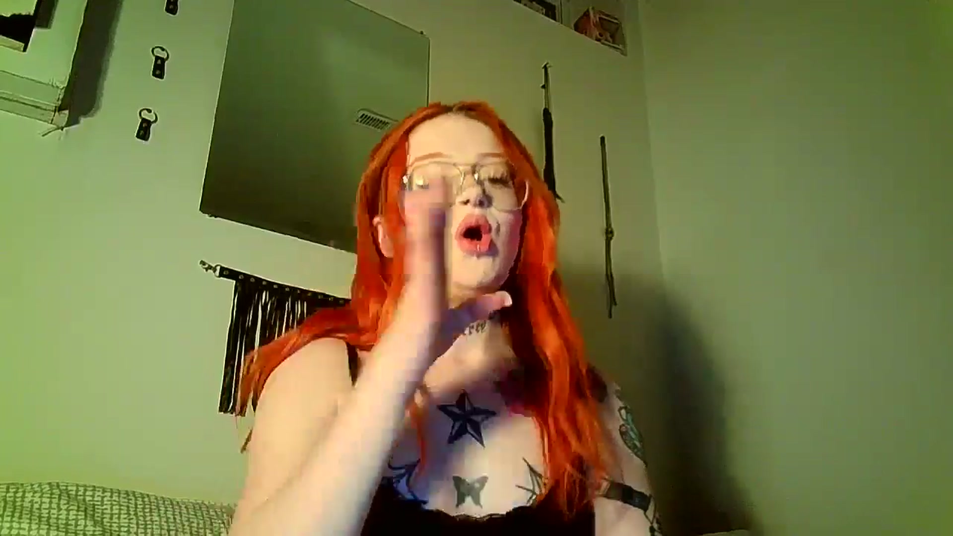 Gallery image thumbnail from redheadpistol's myfreecams stream on, 05/13/2025, 03:39 image 6 of 20