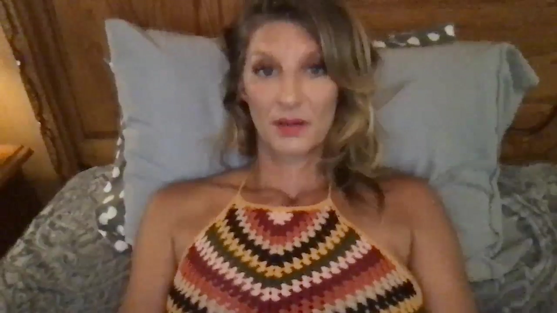 Gallery image thumbnail from redhotbikini's myfreecams stream on, 07/21/2024, 20:36 image 16 of 20