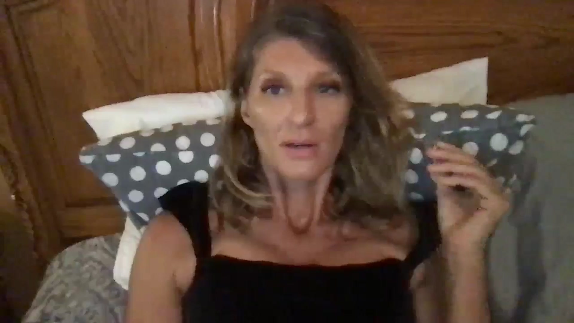 Gallery image thumbnail from redhotbikinis's myfreecams stream on, 07/24/2024, 15:48 image 16 of 20