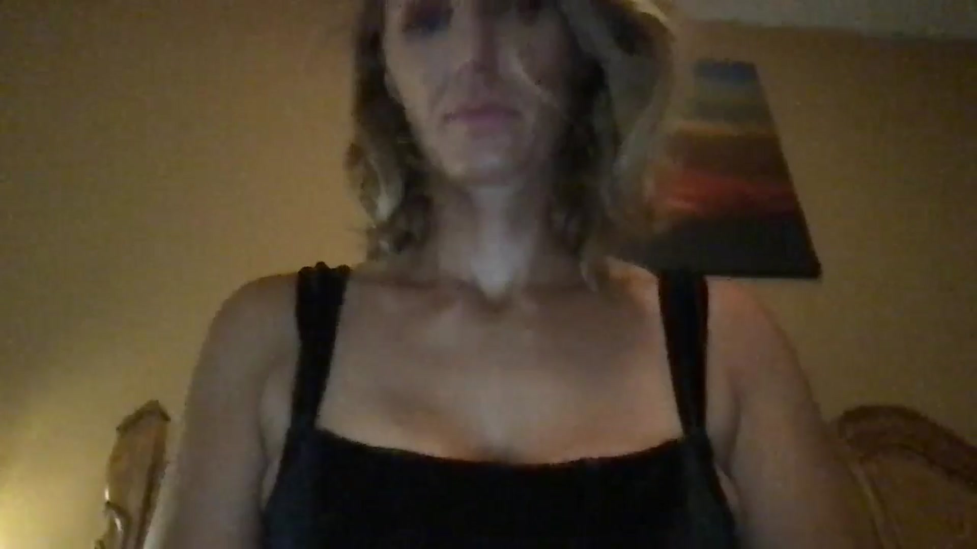 Gallery image thumbnail from redhotbikinis's myfreecams stream on, 07/24/2024, 15:48 image 2 of 20
