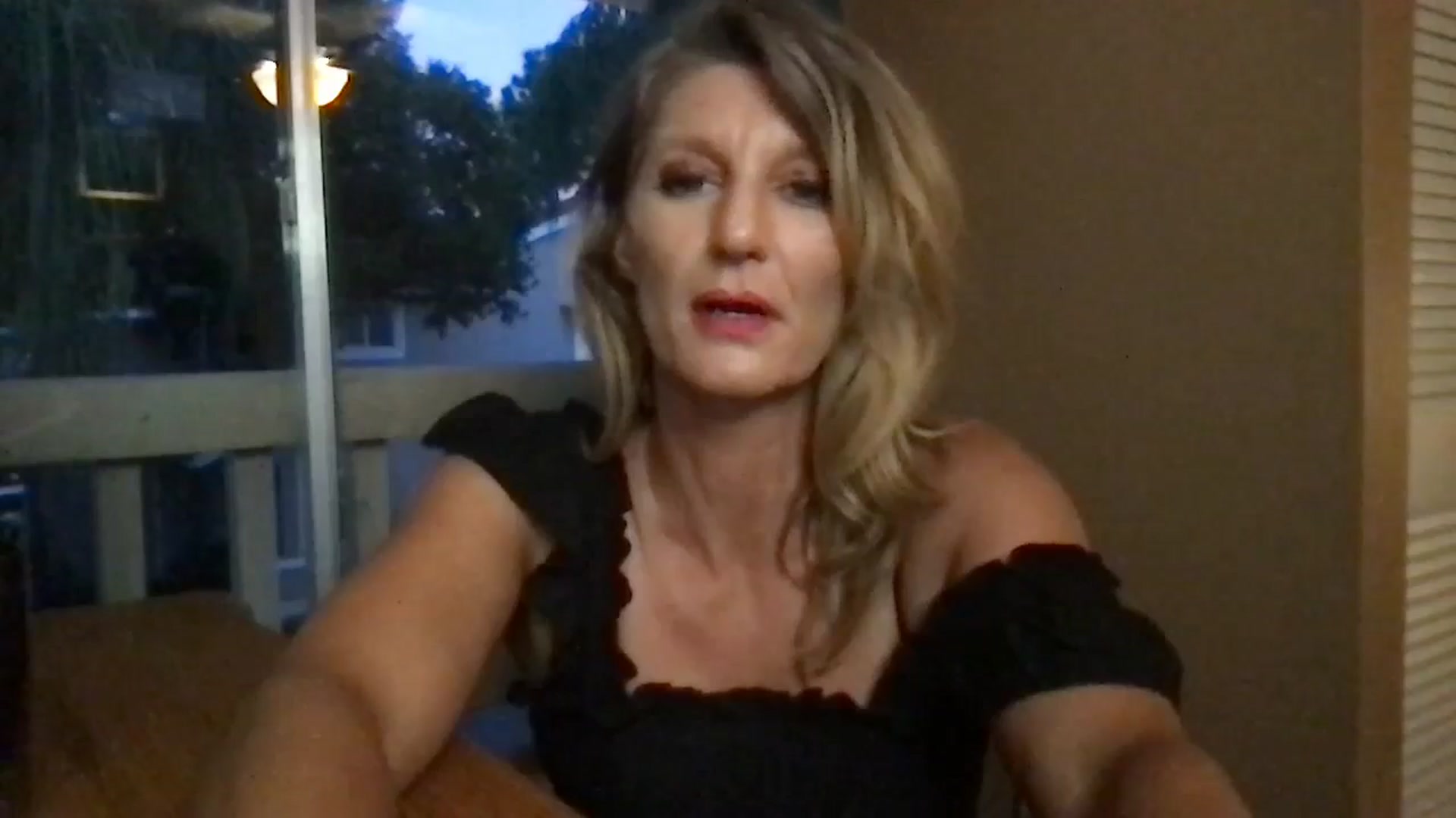 Gallery image thumbnail from redhotbikinis's myfreecams stream on, 07/30/2024, 01:01 image 2 of 20