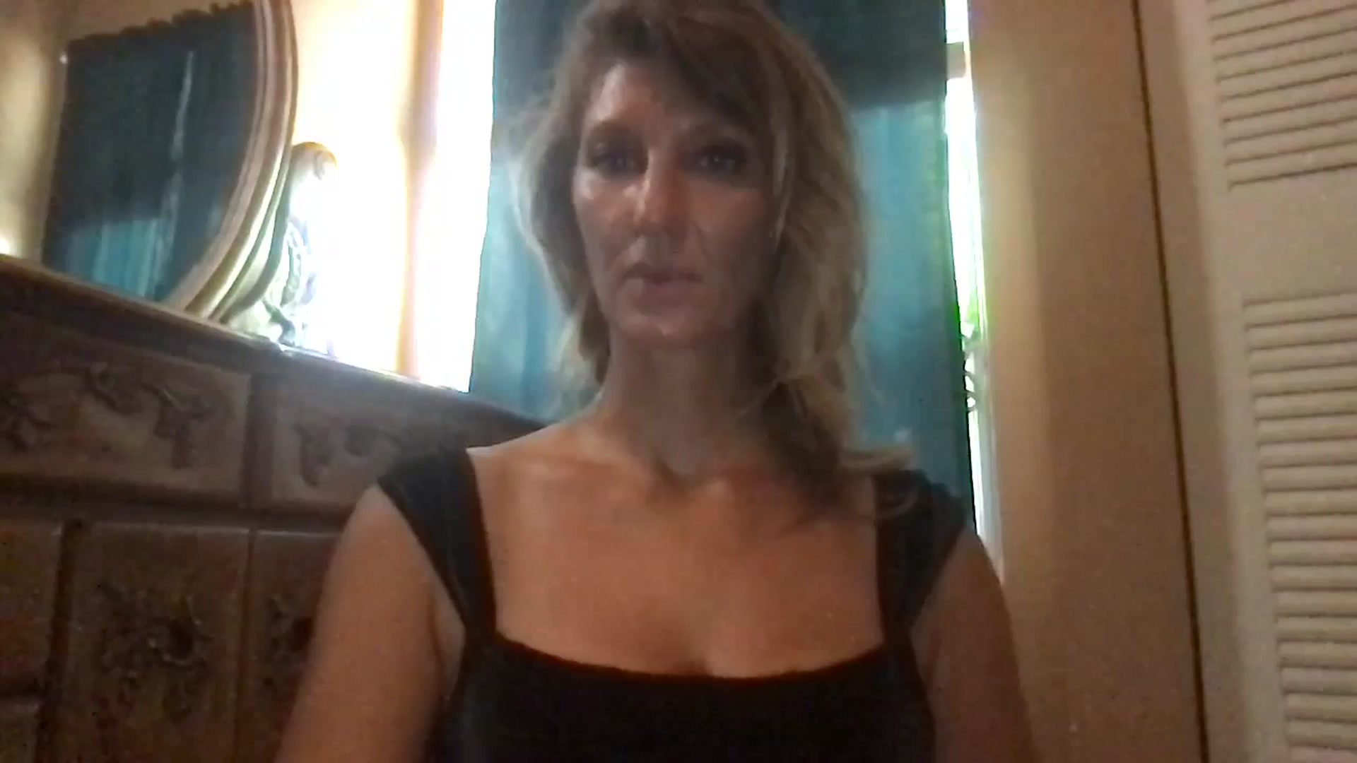 Gallery image thumbnail from redhotbikinis's myfreecams stream on, 08/01/2024, 15:16 image 18 of 20