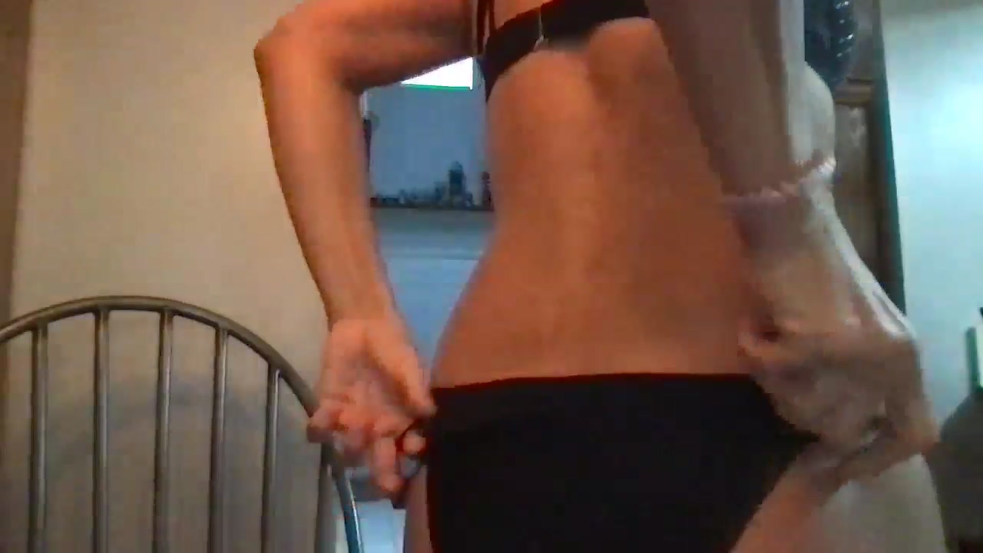 Gallery image thumbnail from redhotbikinis's myfreecams stream on, 08/02/2024, 19:37 image 5 of 20