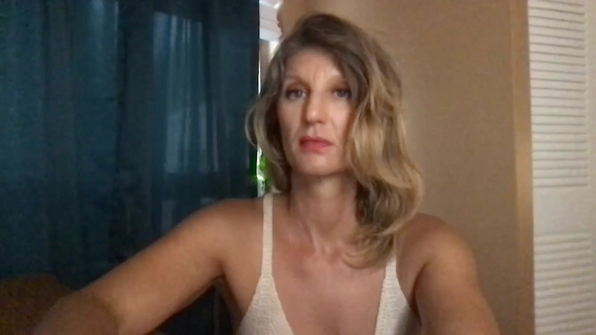 Gallery image thumbnail from redhotbikinis's myfreecams stream on, 08/21/2024, 23:17 image 1 of 20