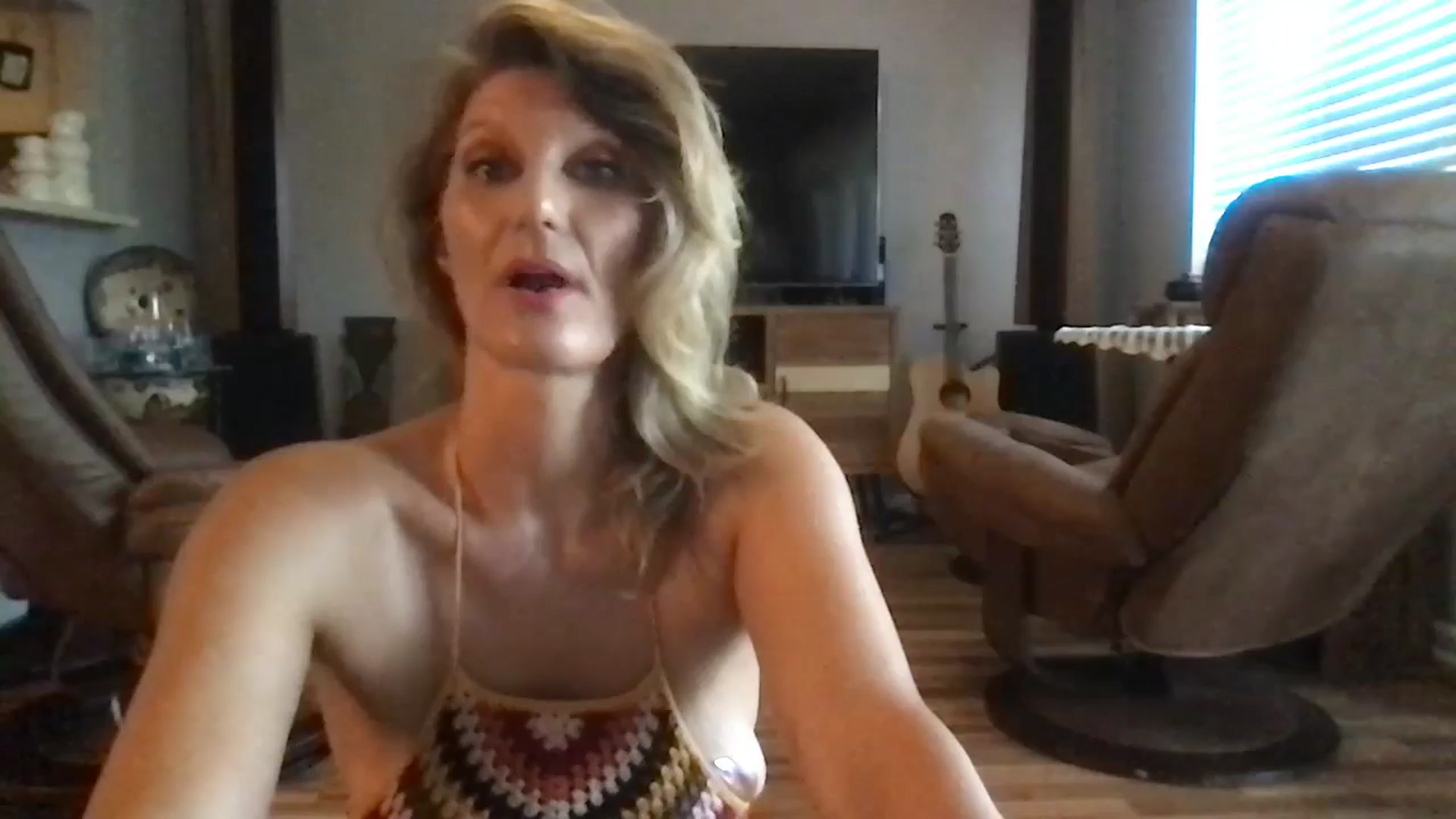 Gallery image thumbnail from redhotbikinis's myfreecams stream on, 08/26/2024, 18:39 image 17 of 20