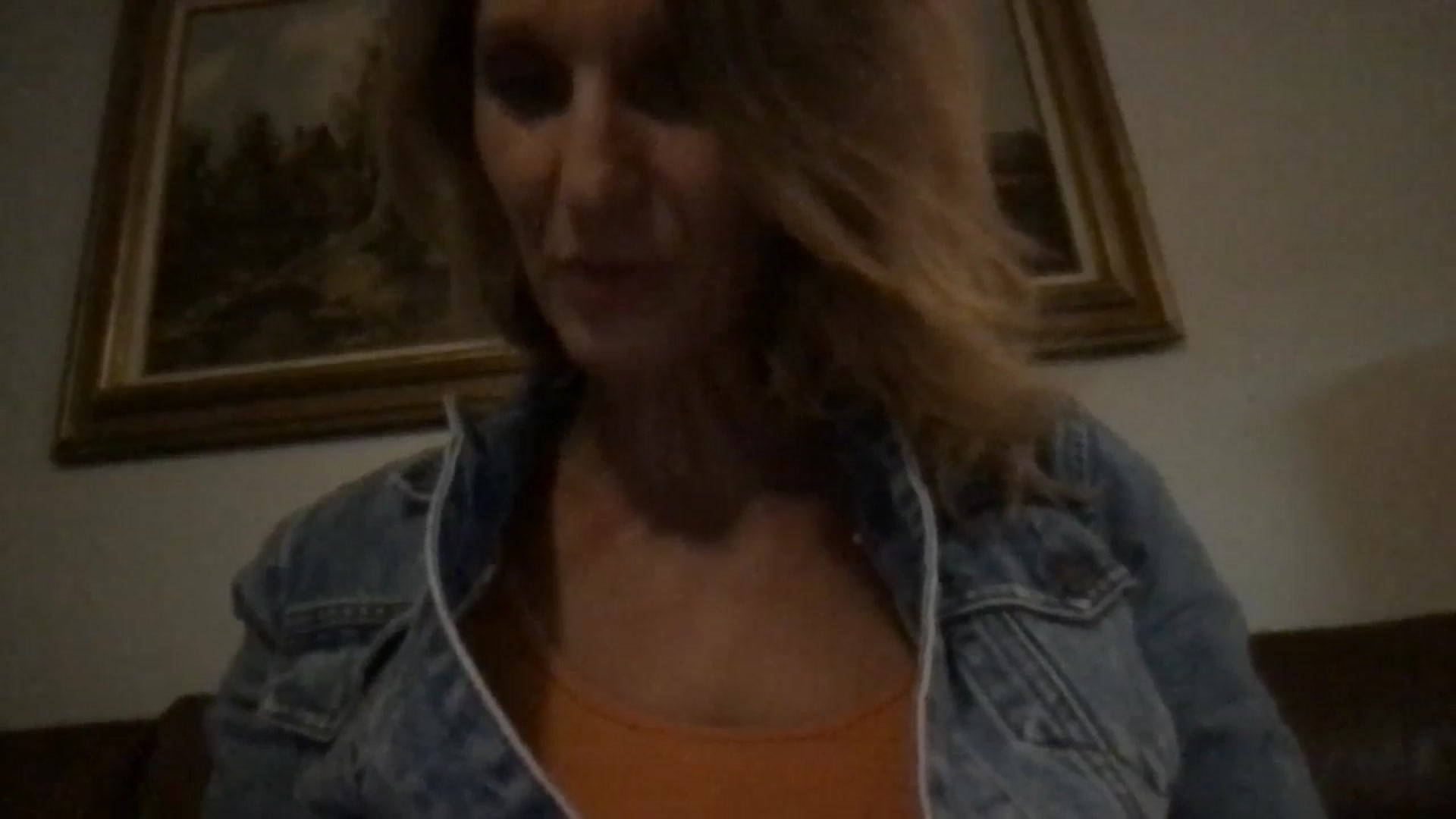Gallery image thumbnail from redhotbikinis's myfreecams stream on, 08/31/2024, 02:38 image 14 of 20