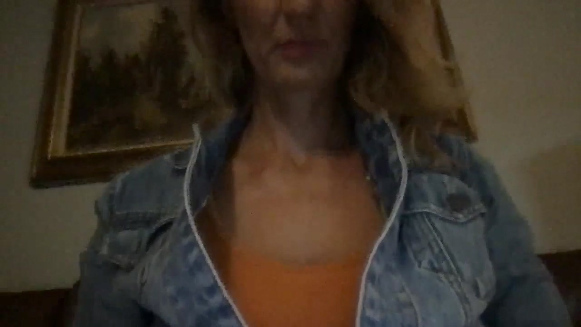 Gallery image thumbnail from redhotbikinis's myfreecams stream on, 08/31/2024, 02:38 image 13 of 20