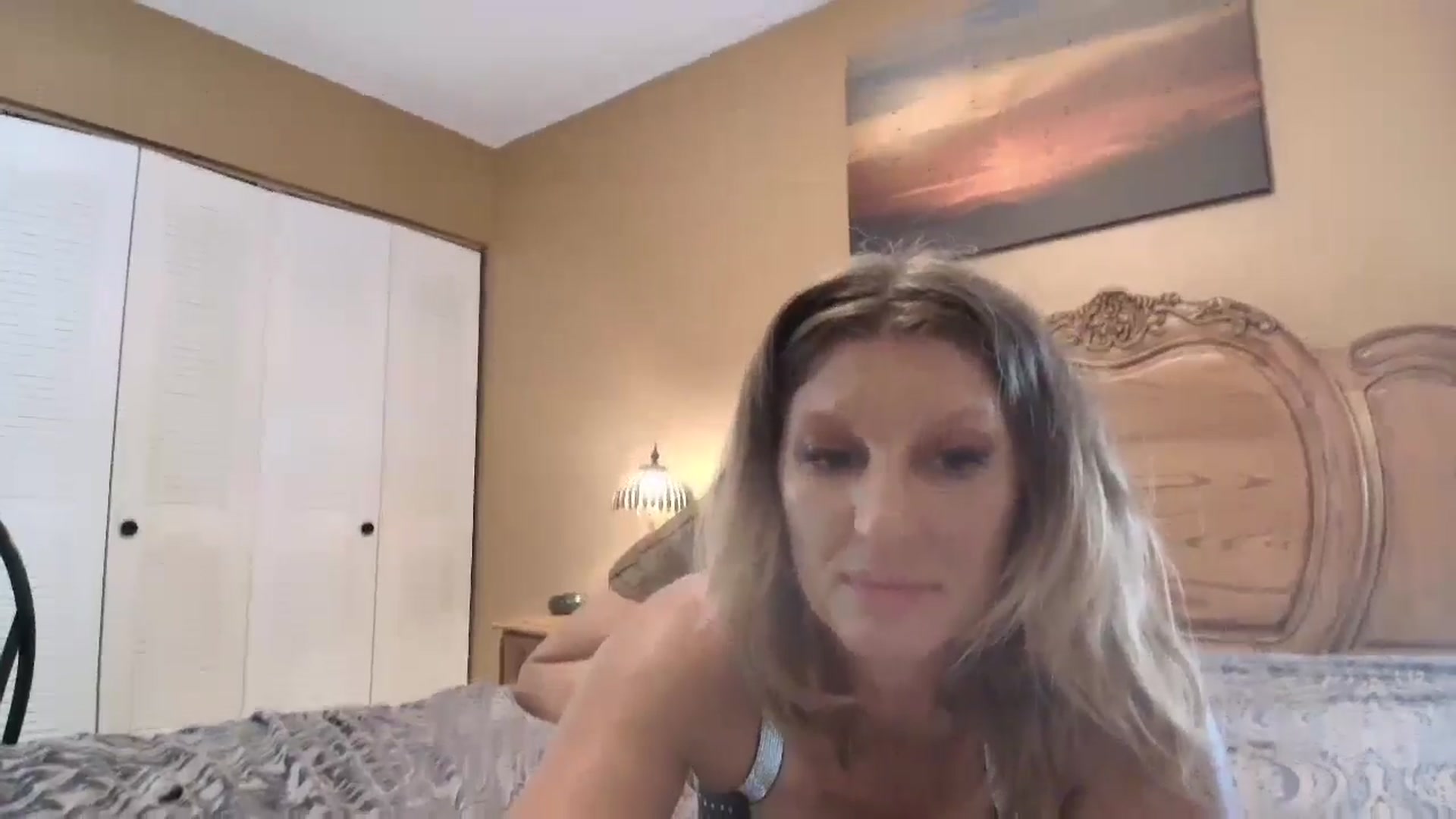 Gallery image thumbnail from redhotbikinis's myfreecams stream on, 09/13/2024, 13:57 image 10 of 20