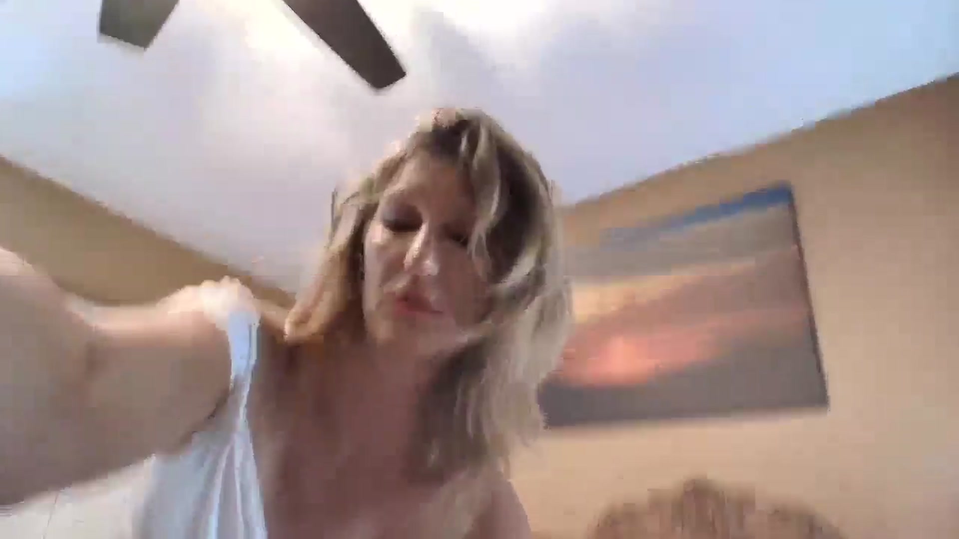 Gallery image thumbnail from redhotbikinis's myfreecams stream on, 09/13/2024, 15:18 image 20 of 20