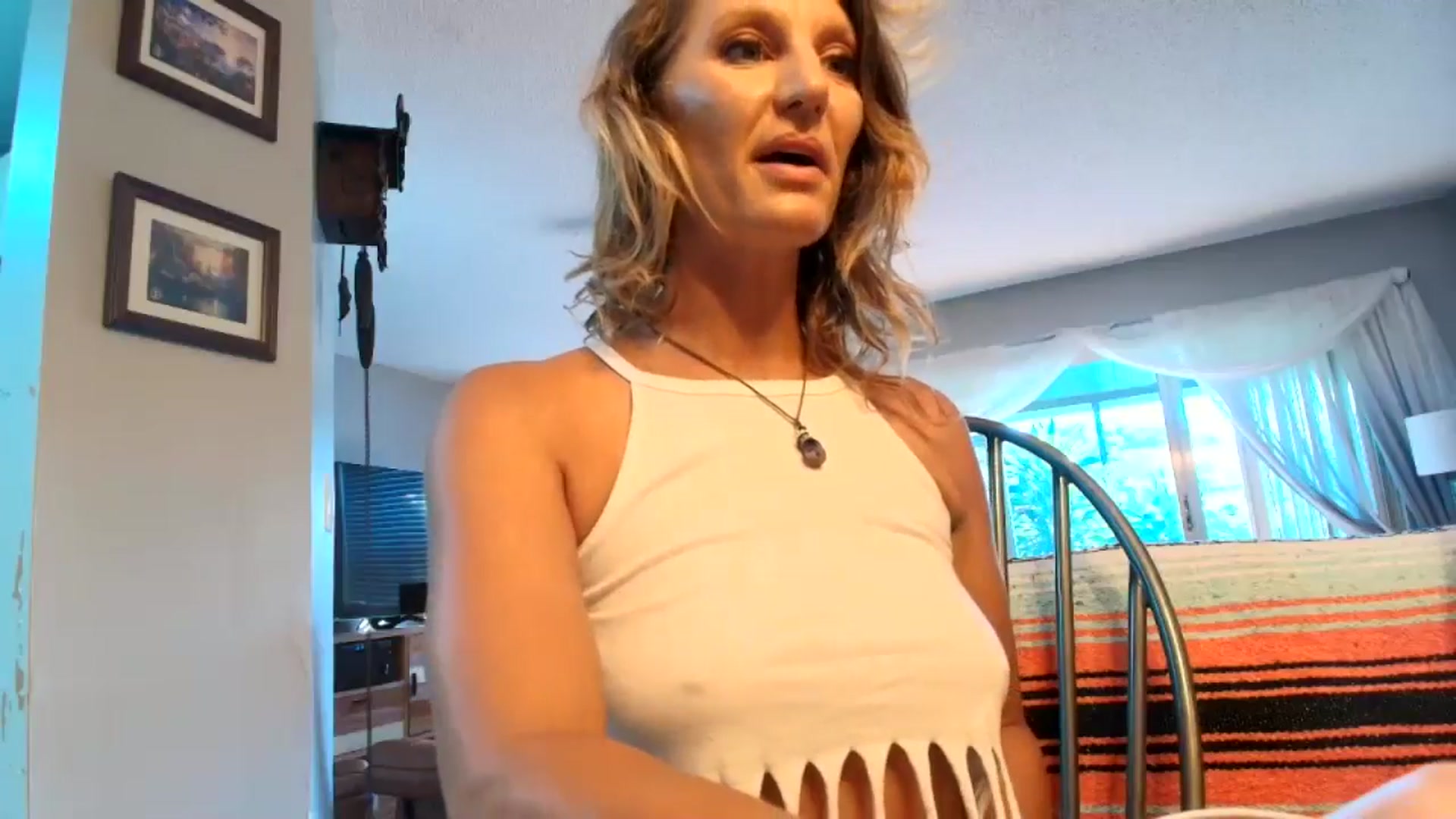 Gallery image thumbnail from redhotbikinis's myfreecams stream on, 09/18/2024, 13:44 image 4 of 20