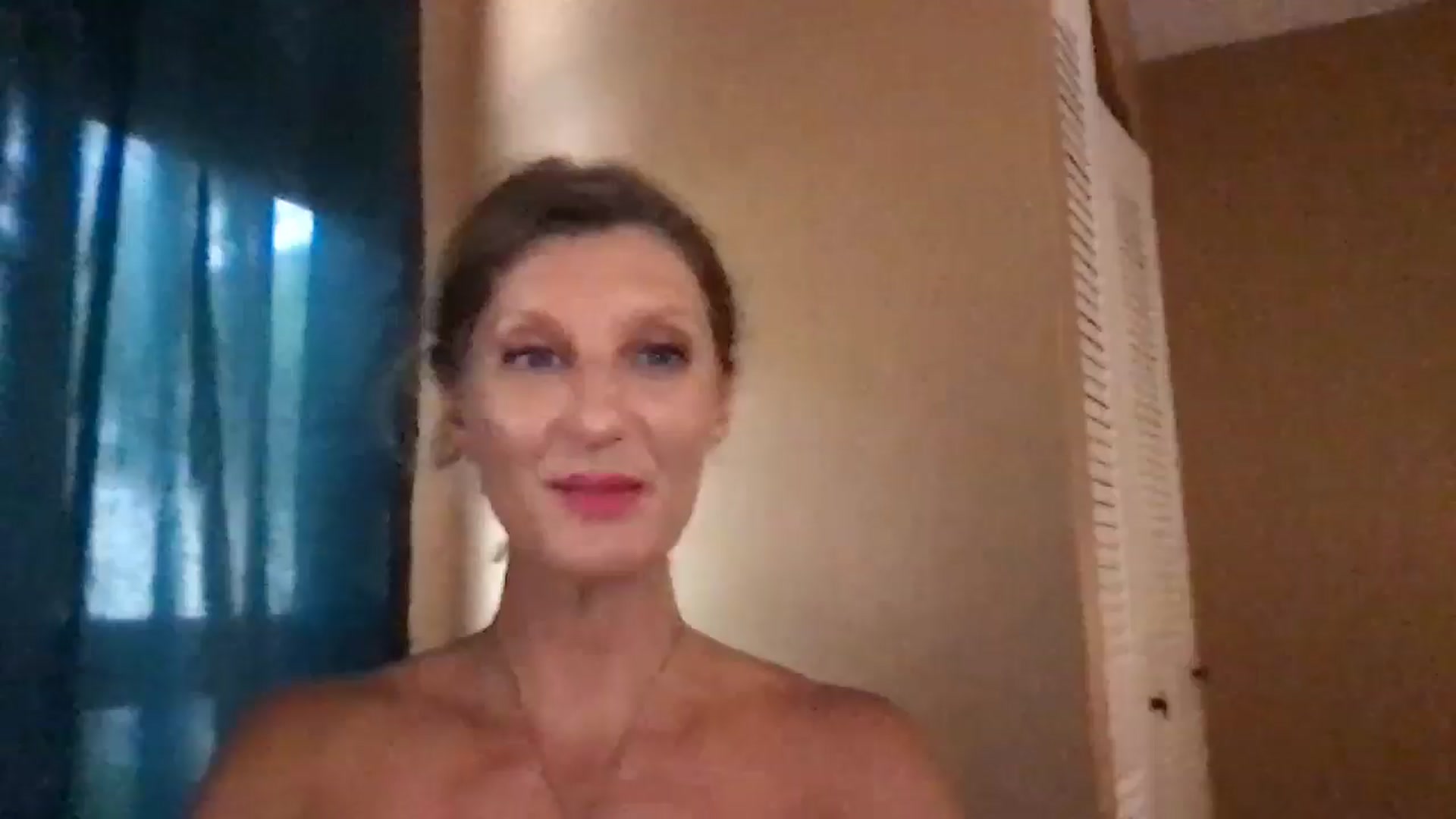 Gallery image thumbnail from redhotbikinis's myfreecams stream on, 10/13/2024, 14:52 image 11 of 20