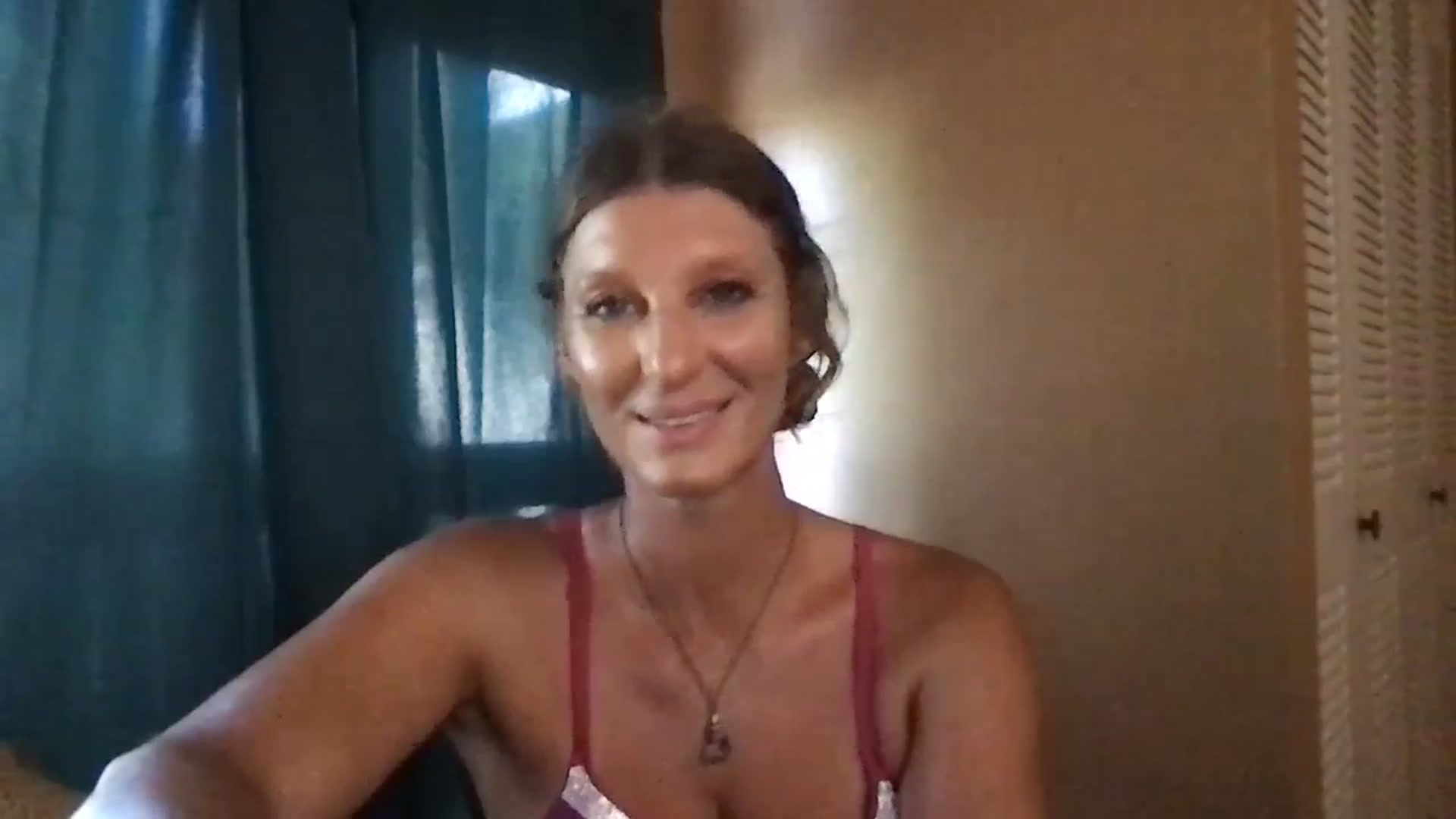 Gallery image thumbnail from redhotbikinis's myfreecams stream on, 10/14/2024, 13:44 image 20 of 20