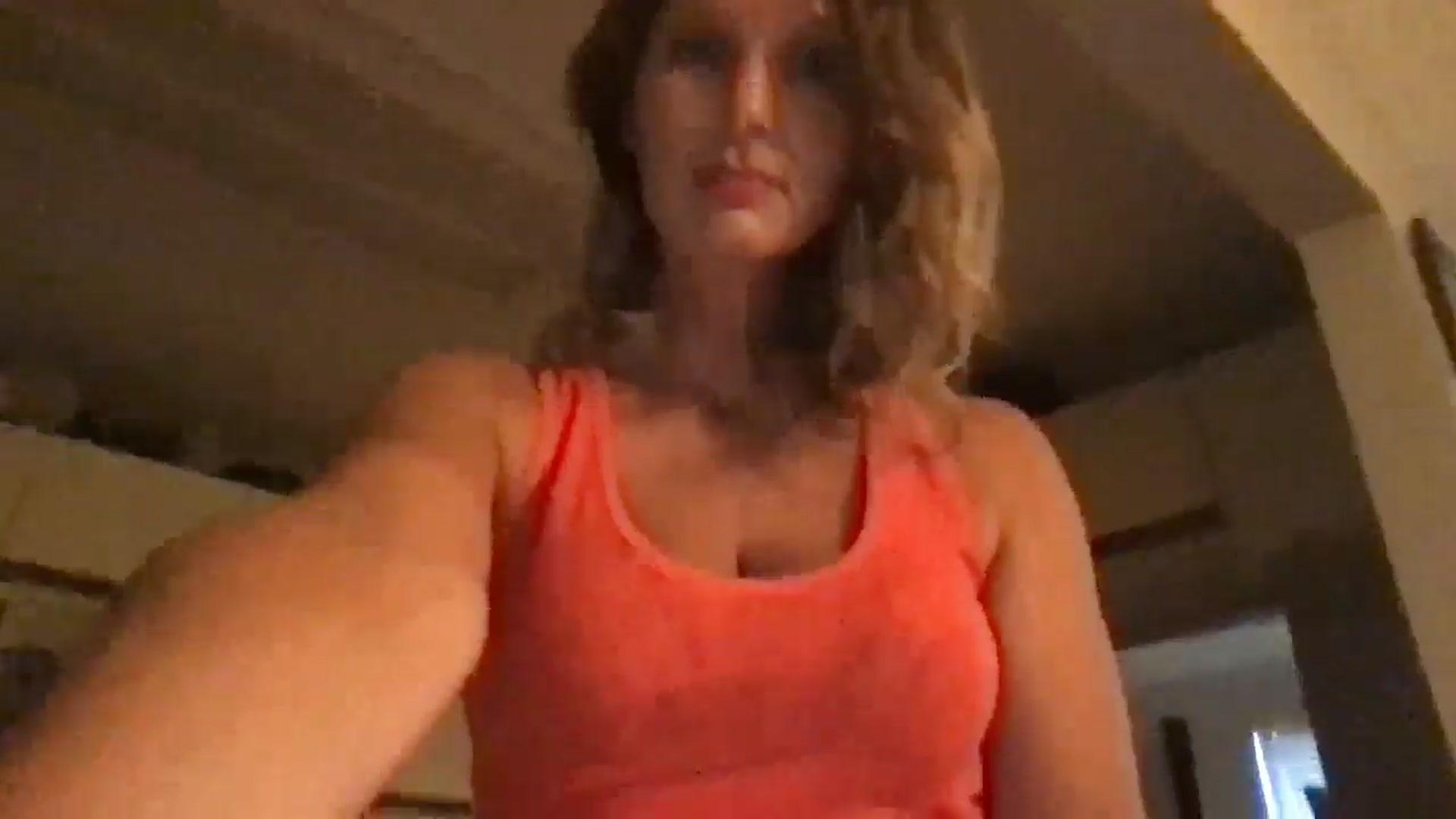 Gallery image thumbnail from redhotbikinis's myfreecams stream on, 10/18/2024, 15:00 image 15 of 20