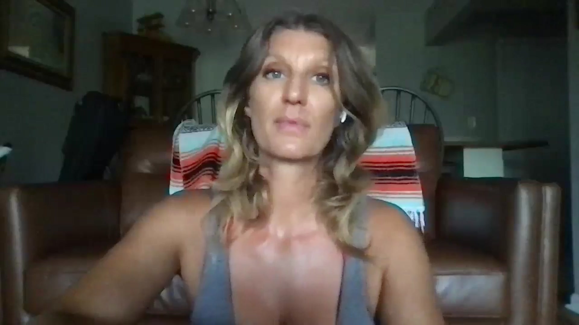 Gallery image thumbnail from redhotbikinis's myfreecams stream on, 10/27/2024, 16:01 image 9 of 20