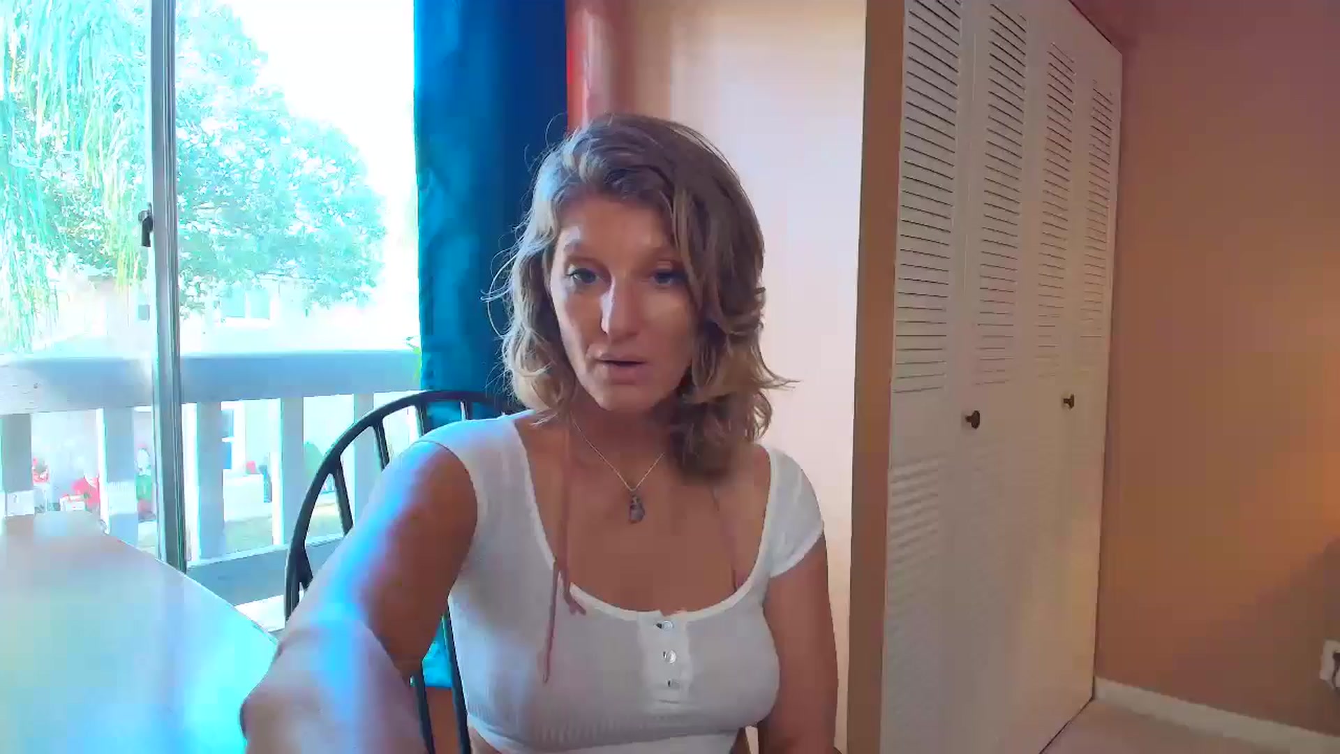 Gallery image thumbnail from redhotbikinis's myfreecams stream on, 12/18/2024, 18:41 image 1 of 20