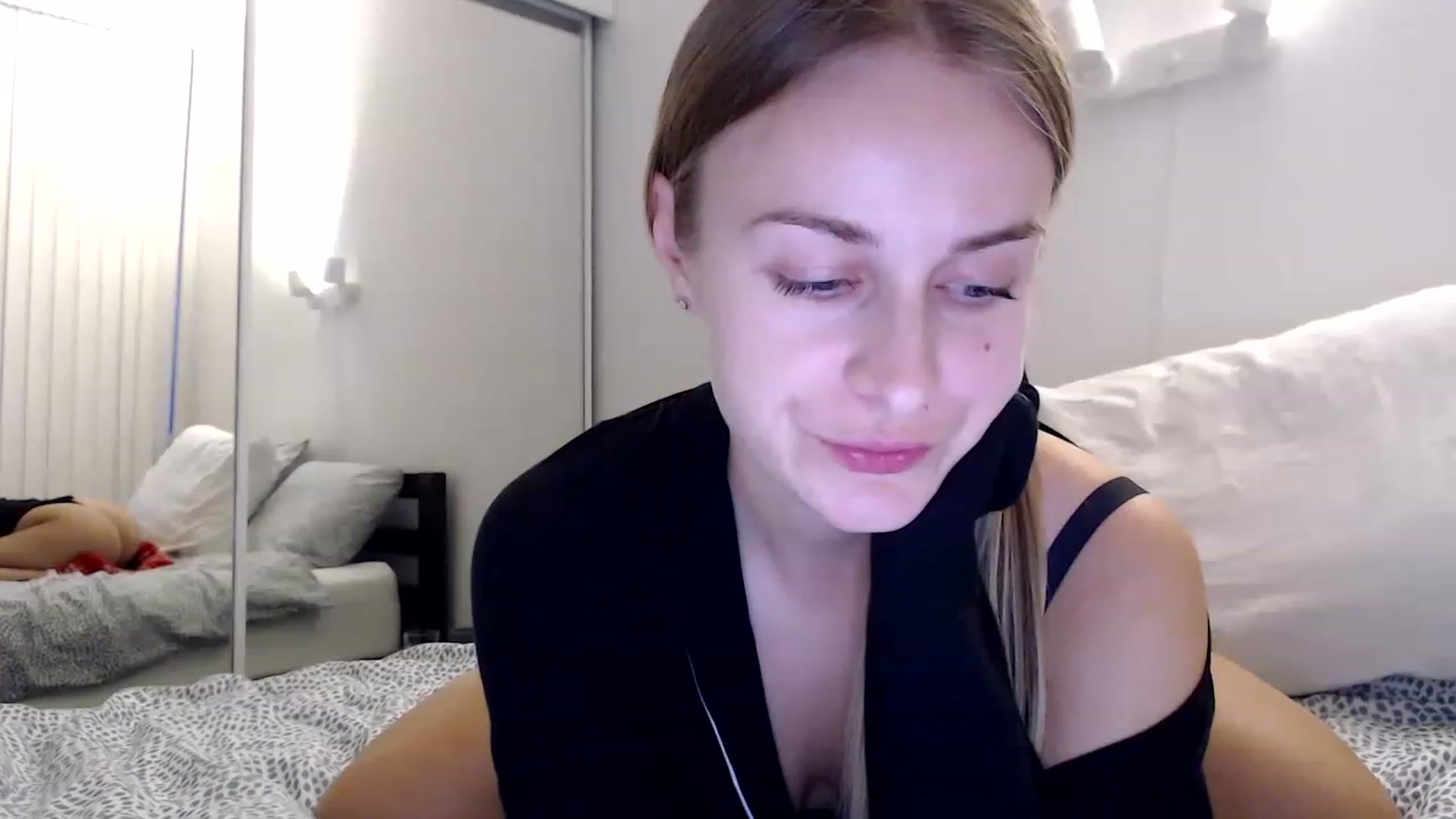 Gallery image thumbnail from regular_girl's myfreecams stream on, 11/25/2022, 22:35 image 1 of 20