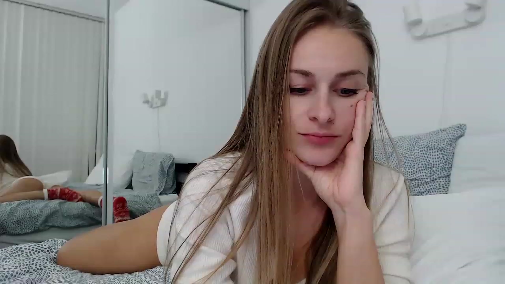 Gallery image thumbnail from regular_girl's myfreecams stream on, 11/28/2022, 22:13 image 10 of 20