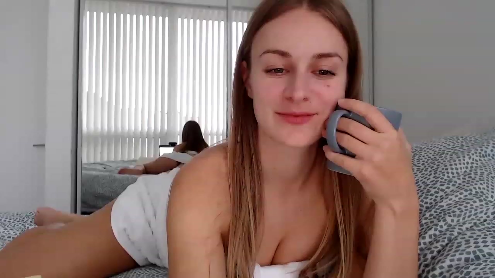 Gallery image thumbnail from regular_girl's myfreecams stream on, 12/02/2022, 20:31 image 1 of 20