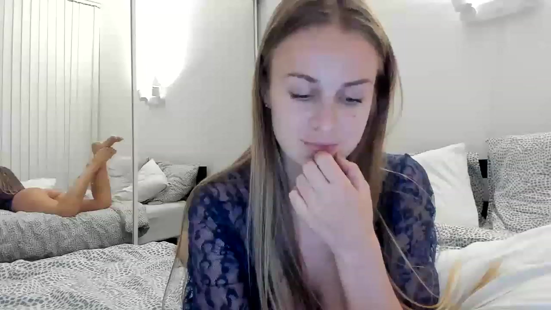 Gallery image thumbnail from regular_girl's myfreecams stream on, 12/11/2022, 23:22 image 17 of 20