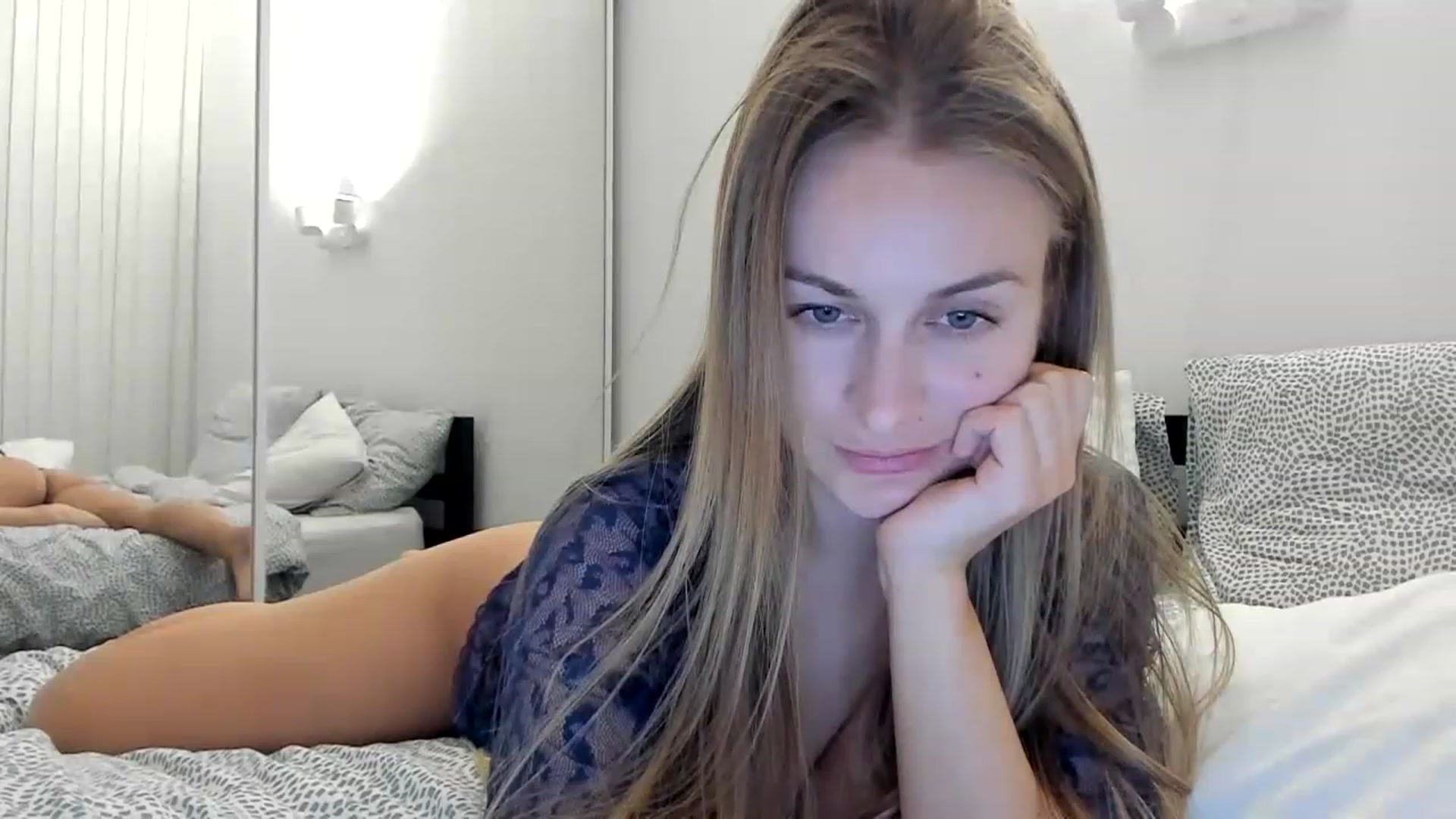 Gallery image thumbnail from regular_girl's myfreecams stream on, 12/11/2022, 23:22 image 9 of 20