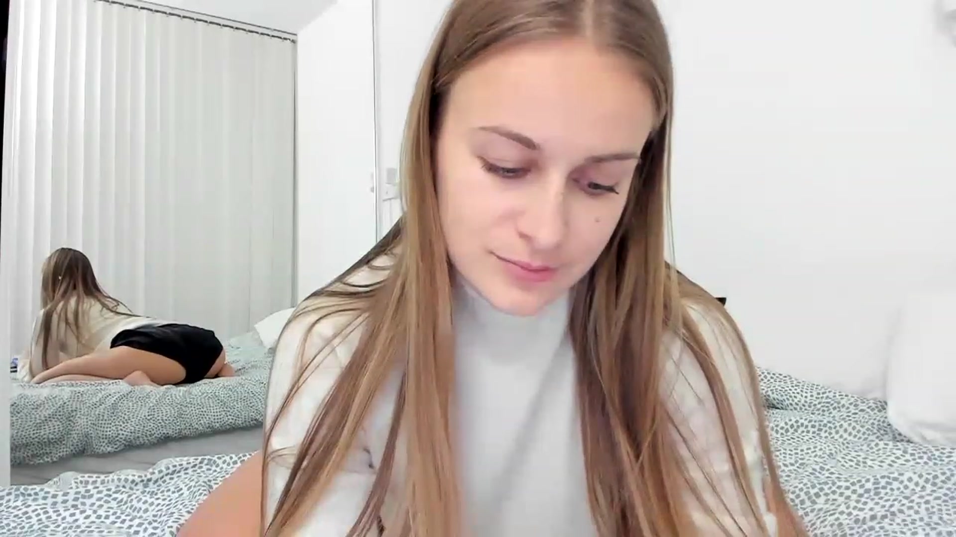 Gallery image thumbnail from regular_girl's myfreecams stream on, 12/30/2022, 22:55 image 19 of 20