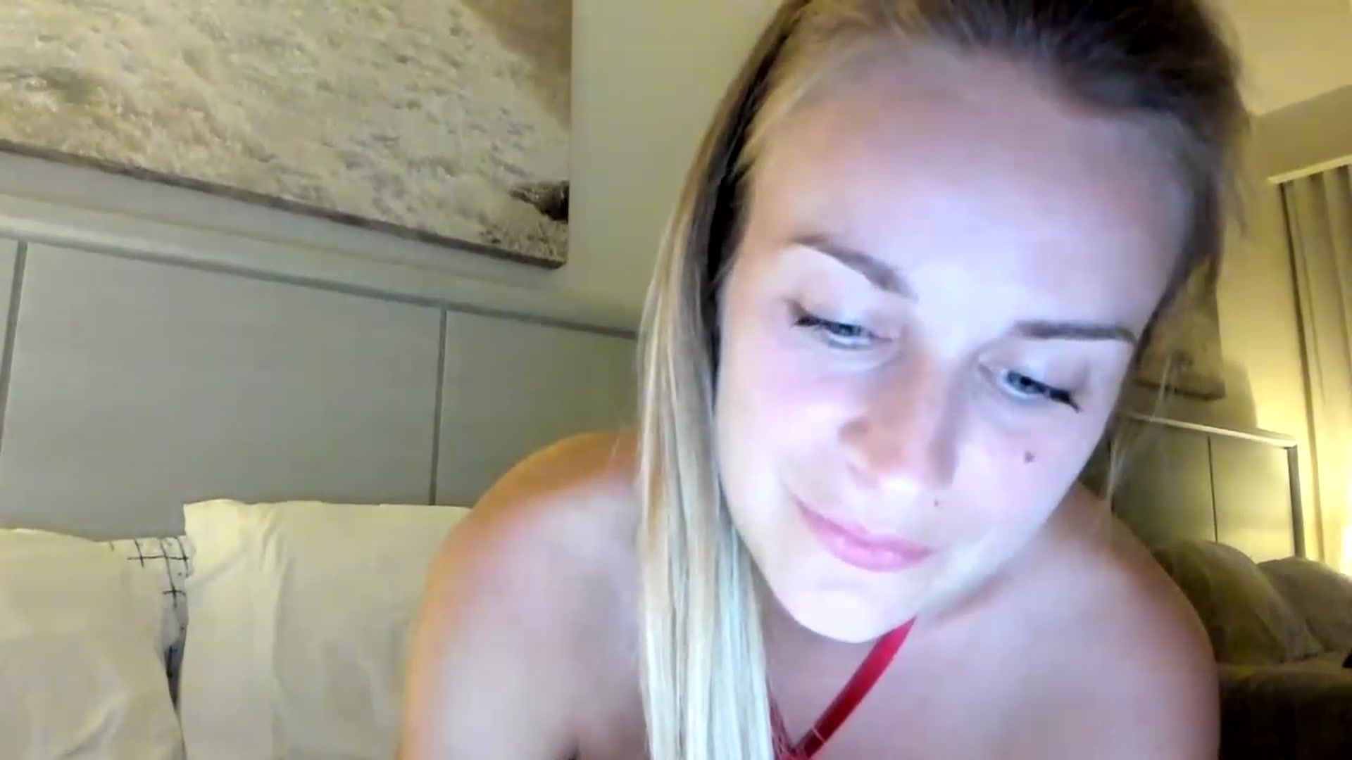 Gallery image thumbnail from regular_girl's myfreecams stream on, 01/22/2023, 02:31 image 20 of 20