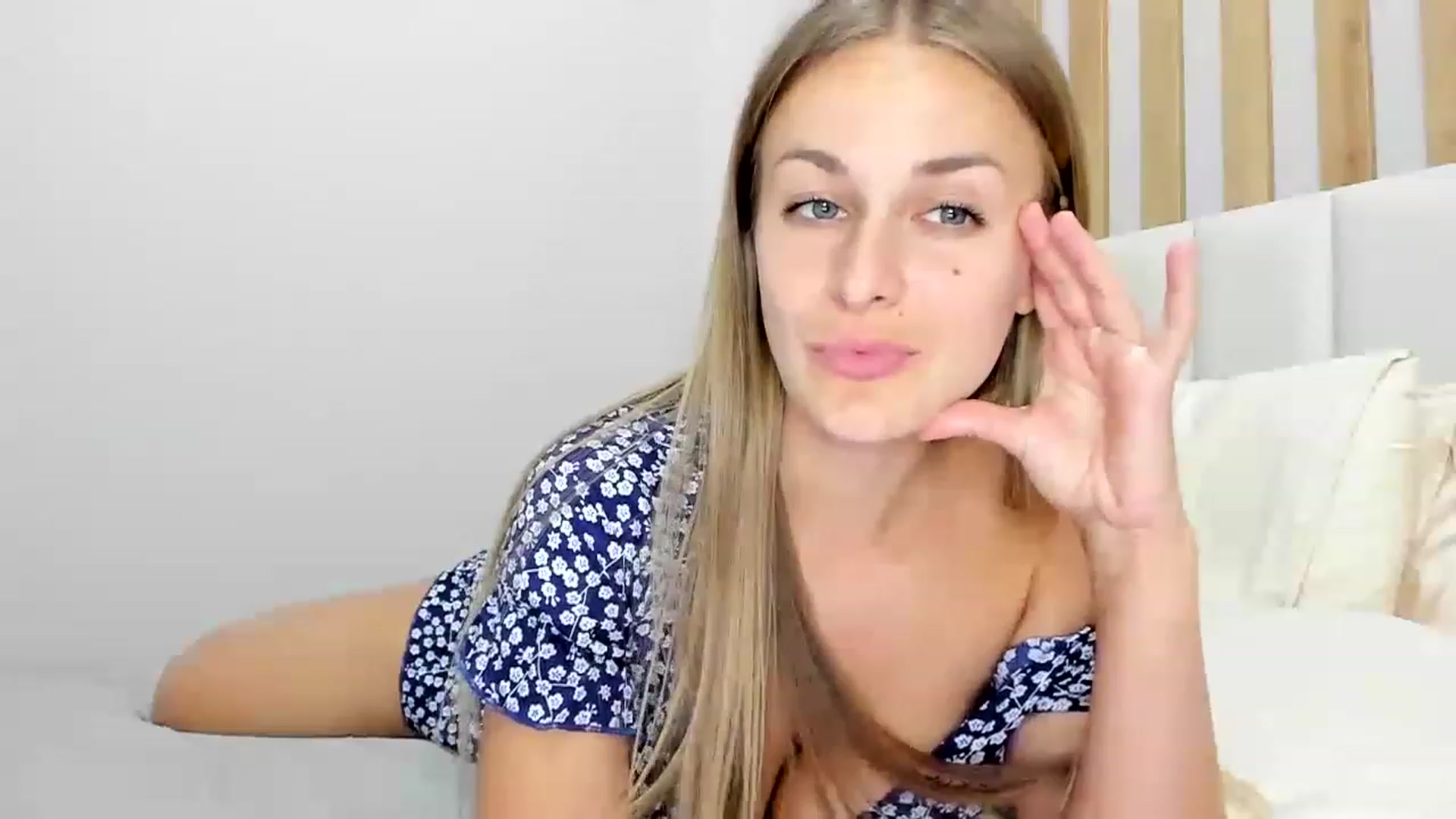 Gallery image thumbnail from regular_girl's myfreecams stream on, 02/10/2023, 16:10 image 7 of 20