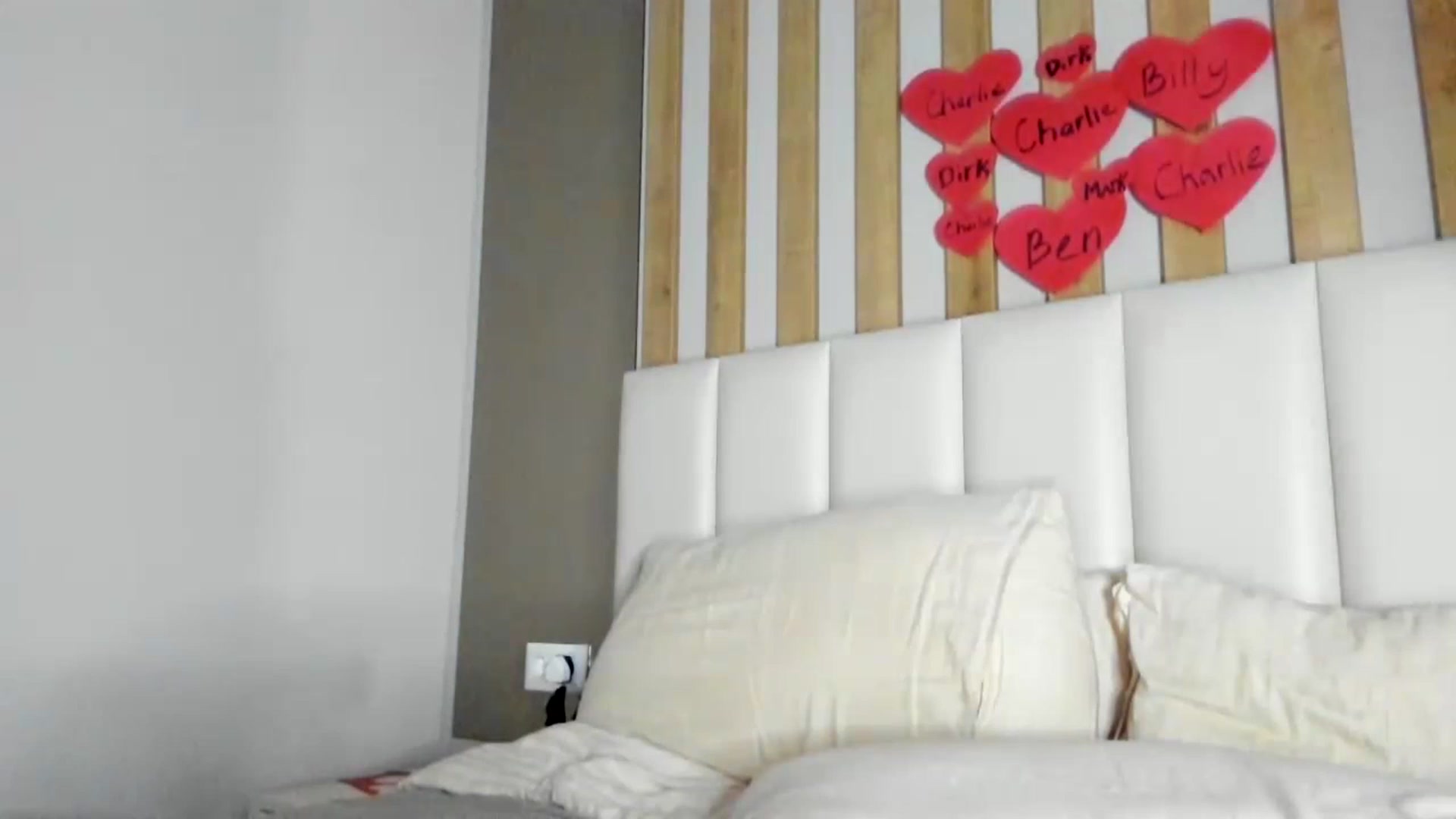 Gallery image thumbnail from regular_girl's myfreecams stream on, 02/15/2023, 17:55 image 11 of 20