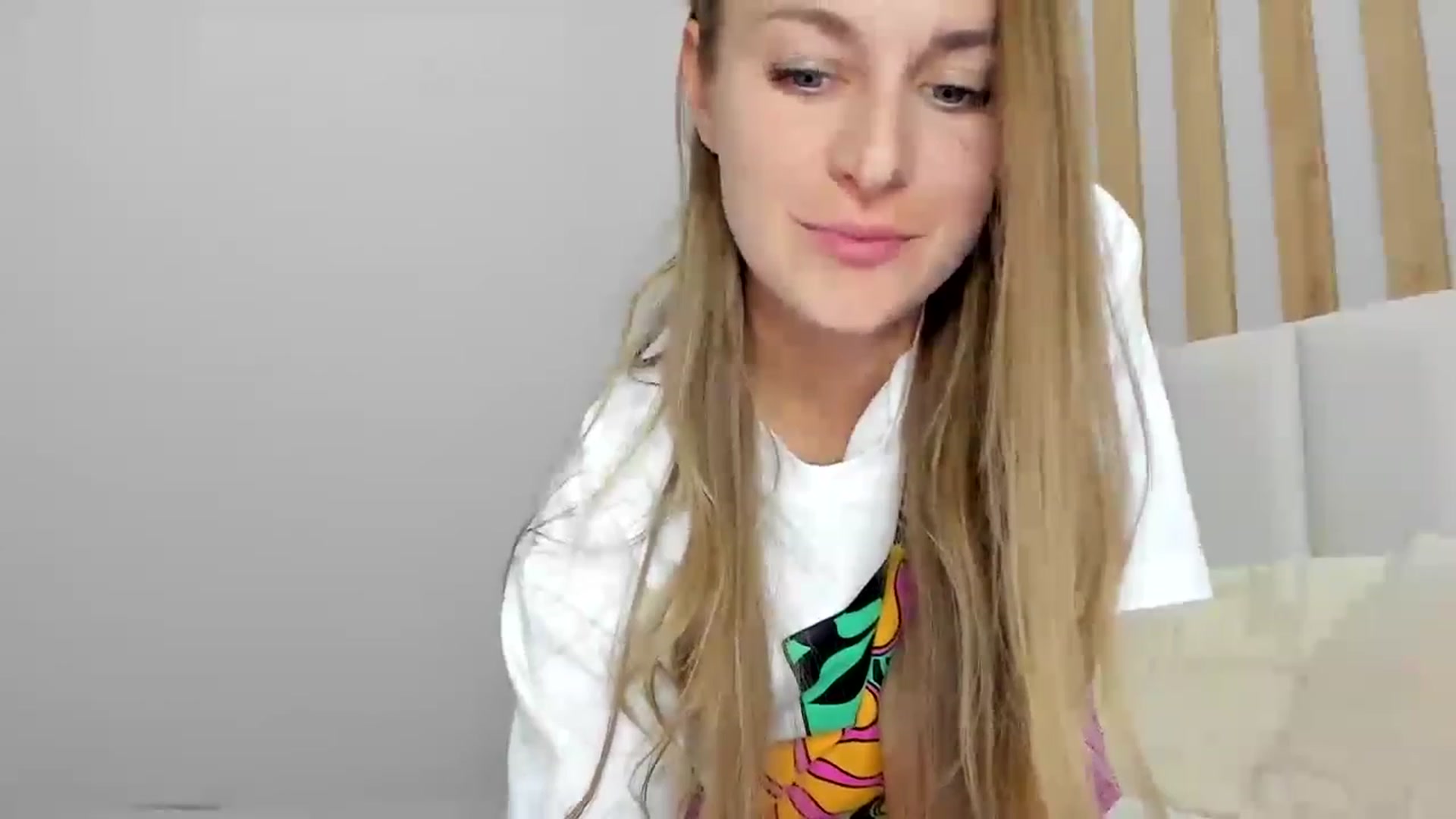 Gallery image thumbnail from regular_girl's myfreecams stream on, 02/19/2023, 16:07 image 17 of 20