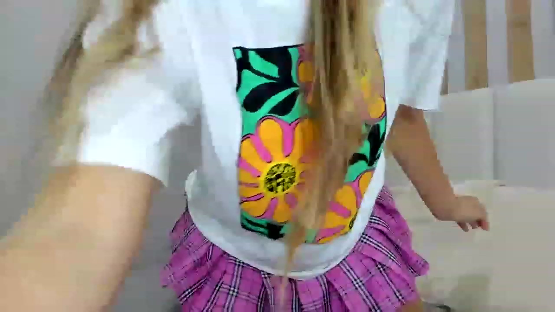 Gallery image thumbnail from regular_girl's myfreecams stream on, 02/19/2023, 16:07 image 4 of 20