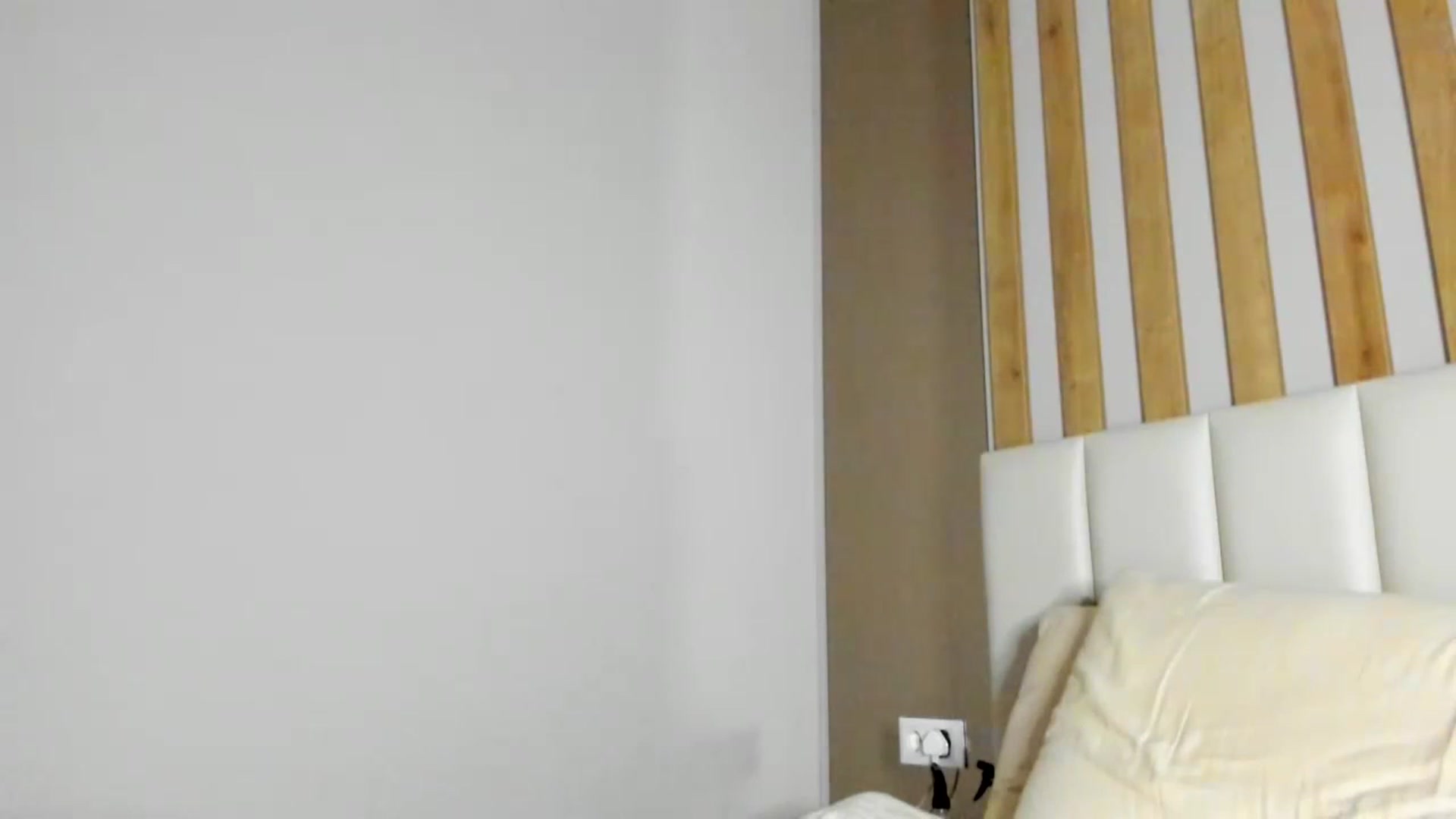 Gallery image thumbnail from regular_girl's myfreecams stream on, 02/23/2023, 20:32 image 12 of 20