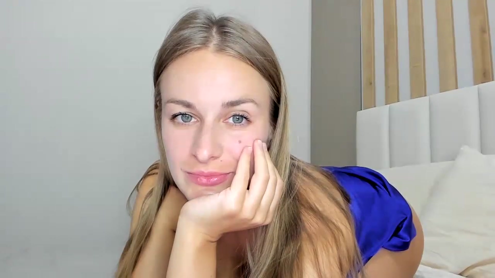 Gallery image thumbnail from regular_girl's myfreecams stream on, 02/28/2023, 18:42 image 20 of 20