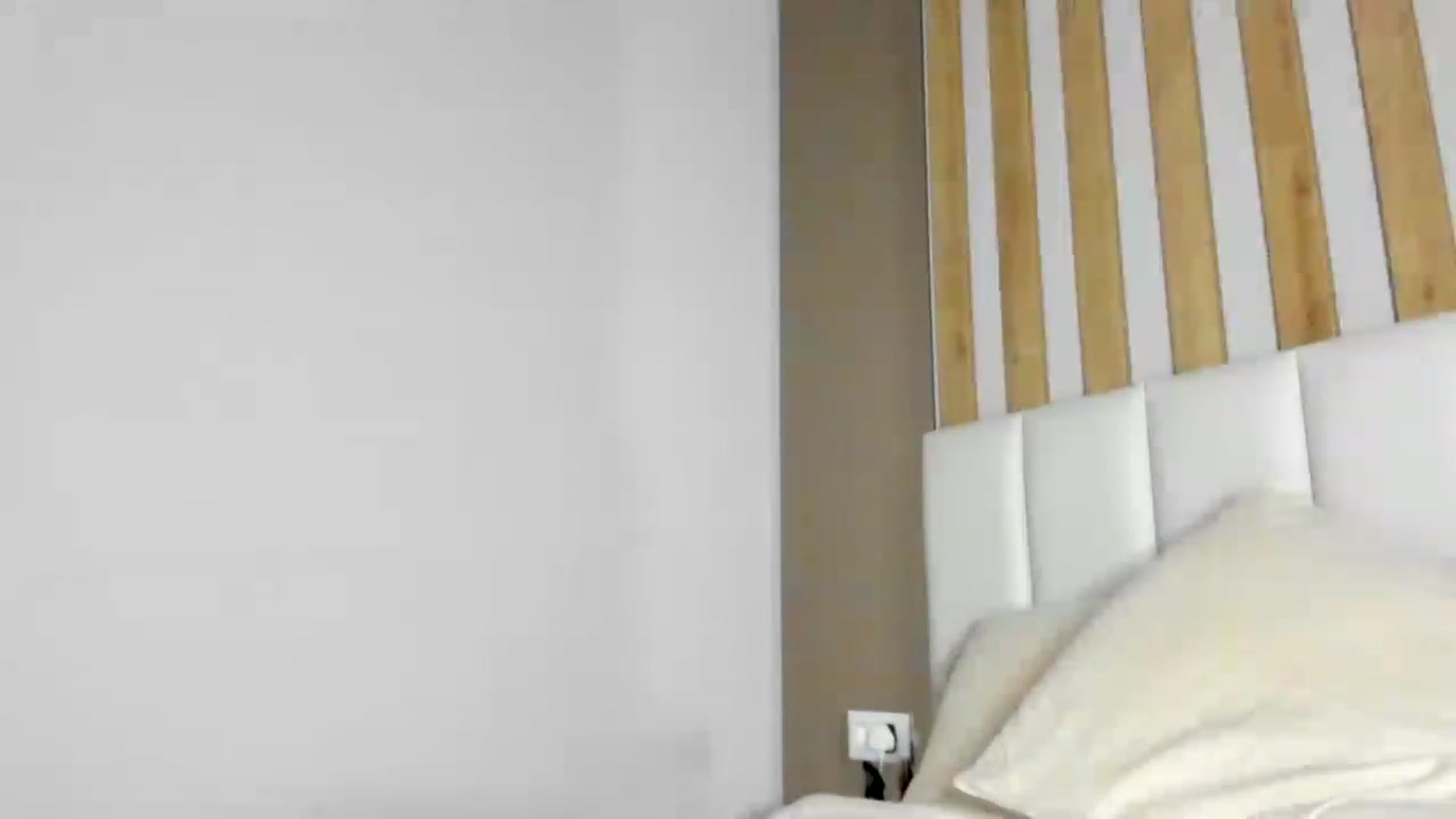 Gallery image thumbnail from regular_girl's myfreecams stream on, 02/28/2023, 19:15 image 7 of 20