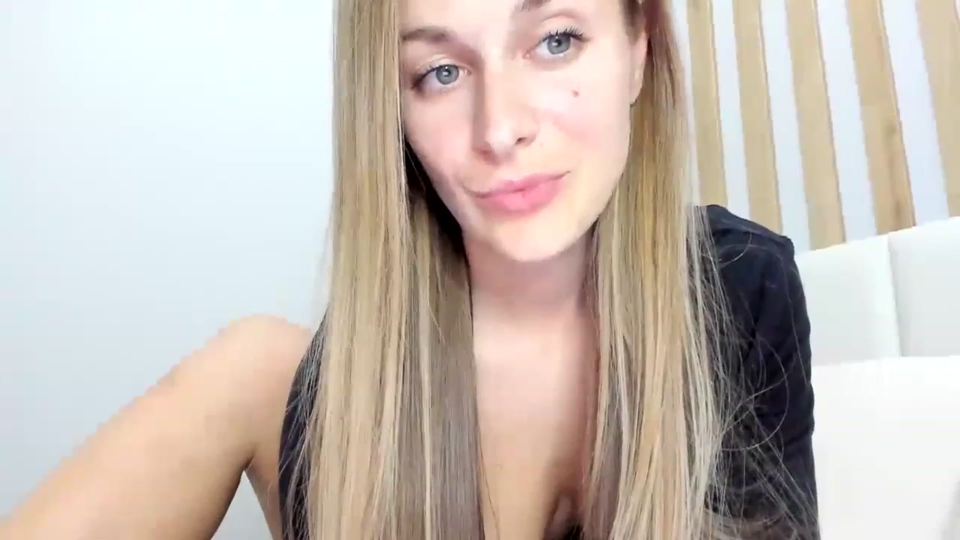 Gallery image thumbnail from regular_girl's myfreecams stream on, 03/03/2023, 17:05 image 5 of 20