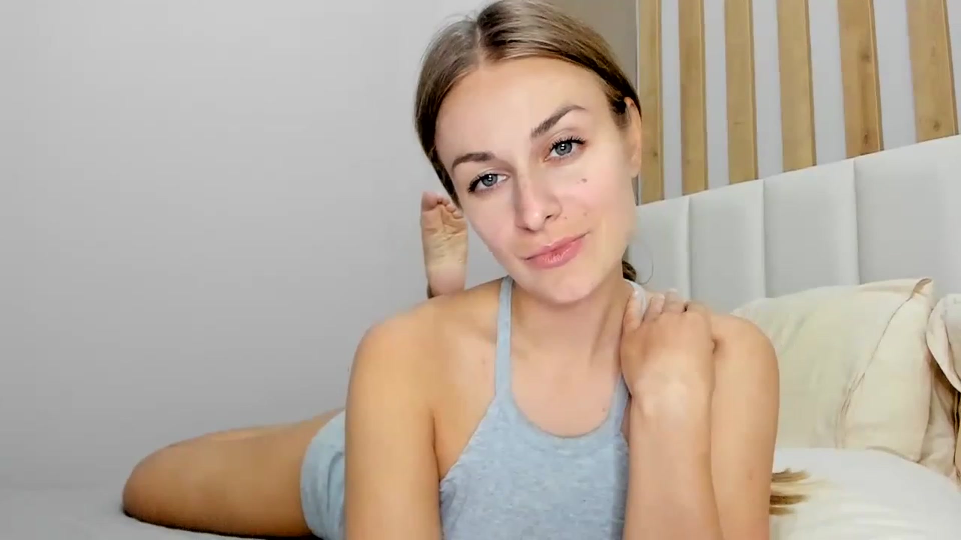 Gallery image thumbnail from regular_girl's myfreecams stream on, 03/09/2023, 17:33 image 1 of 20