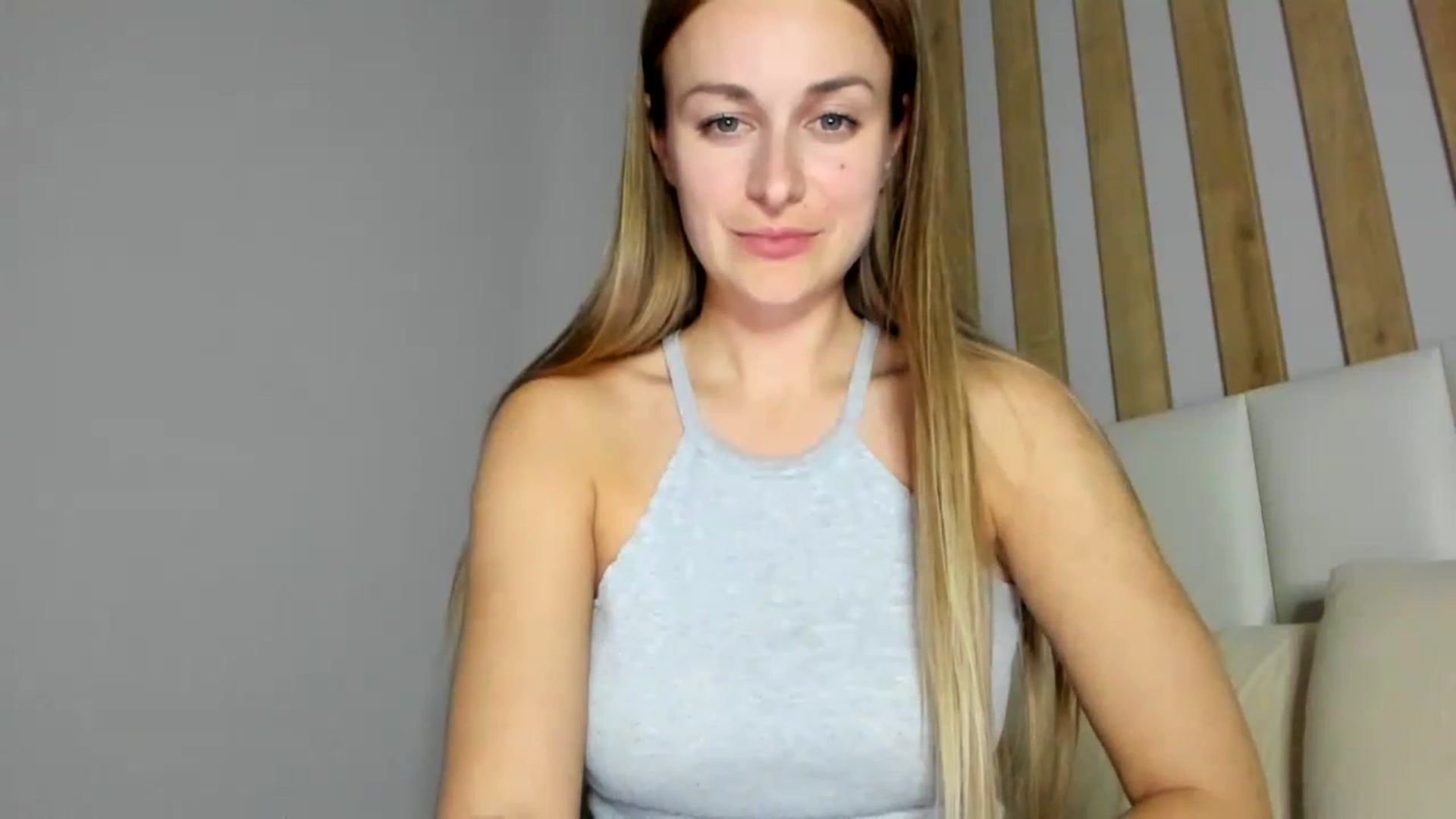 Gallery image thumbnail from regular_girl's myfreecams stream on, 03/09/2023, 20:21 image 10 of 20