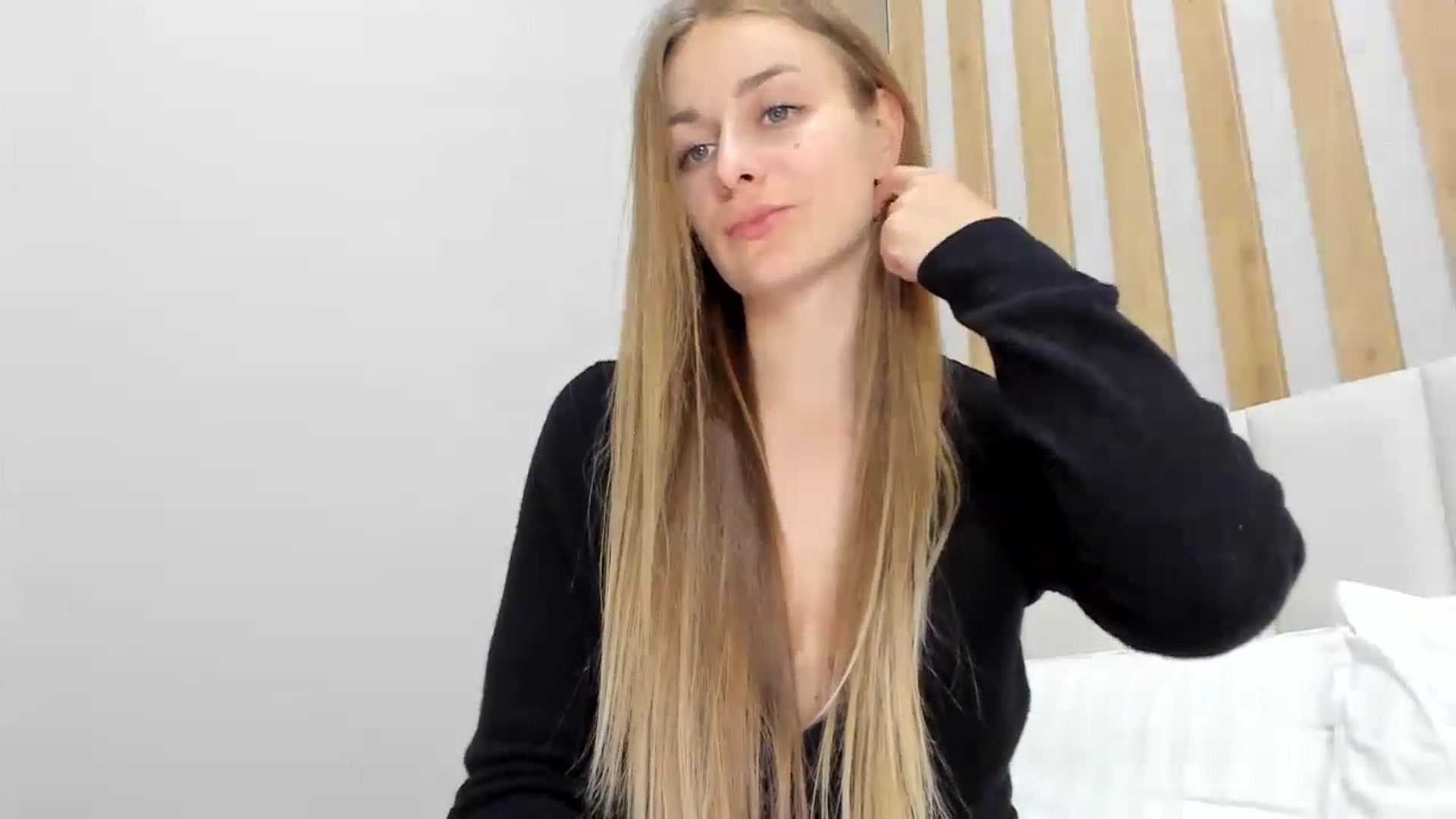 Gallery image thumbnail from regular_girl's myfreecams stream on, 03/31/2023, 17:48 image 2 of 20
