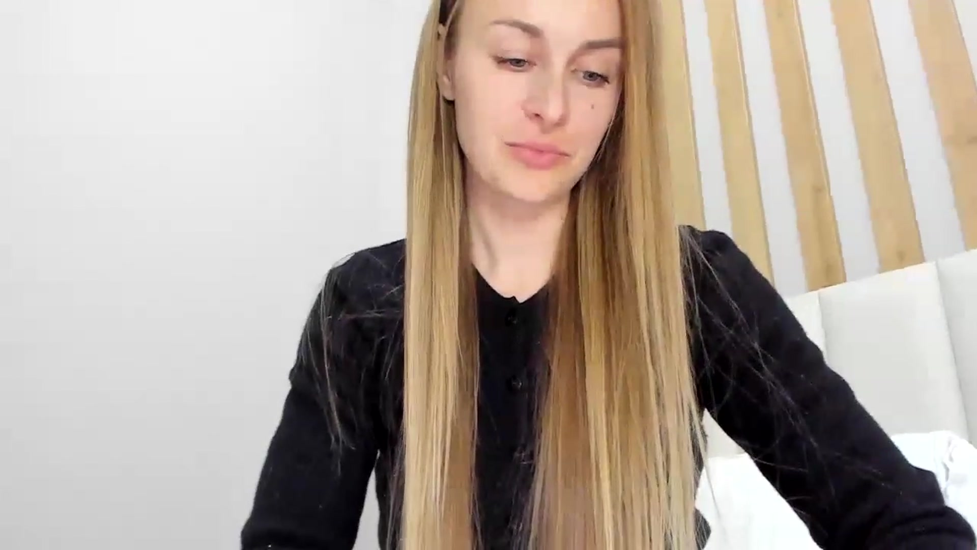 Gallery image thumbnail from regular_girl's myfreecams stream on, 03/31/2023, 17:48 image 13 of 20