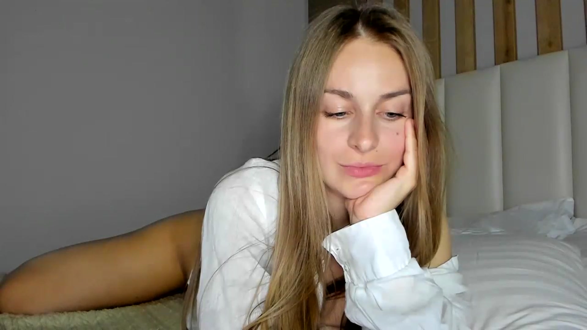Gallery image thumbnail from regular_girl's myfreecams stream on, 04/20/2023, 19:54 image 5 of 20