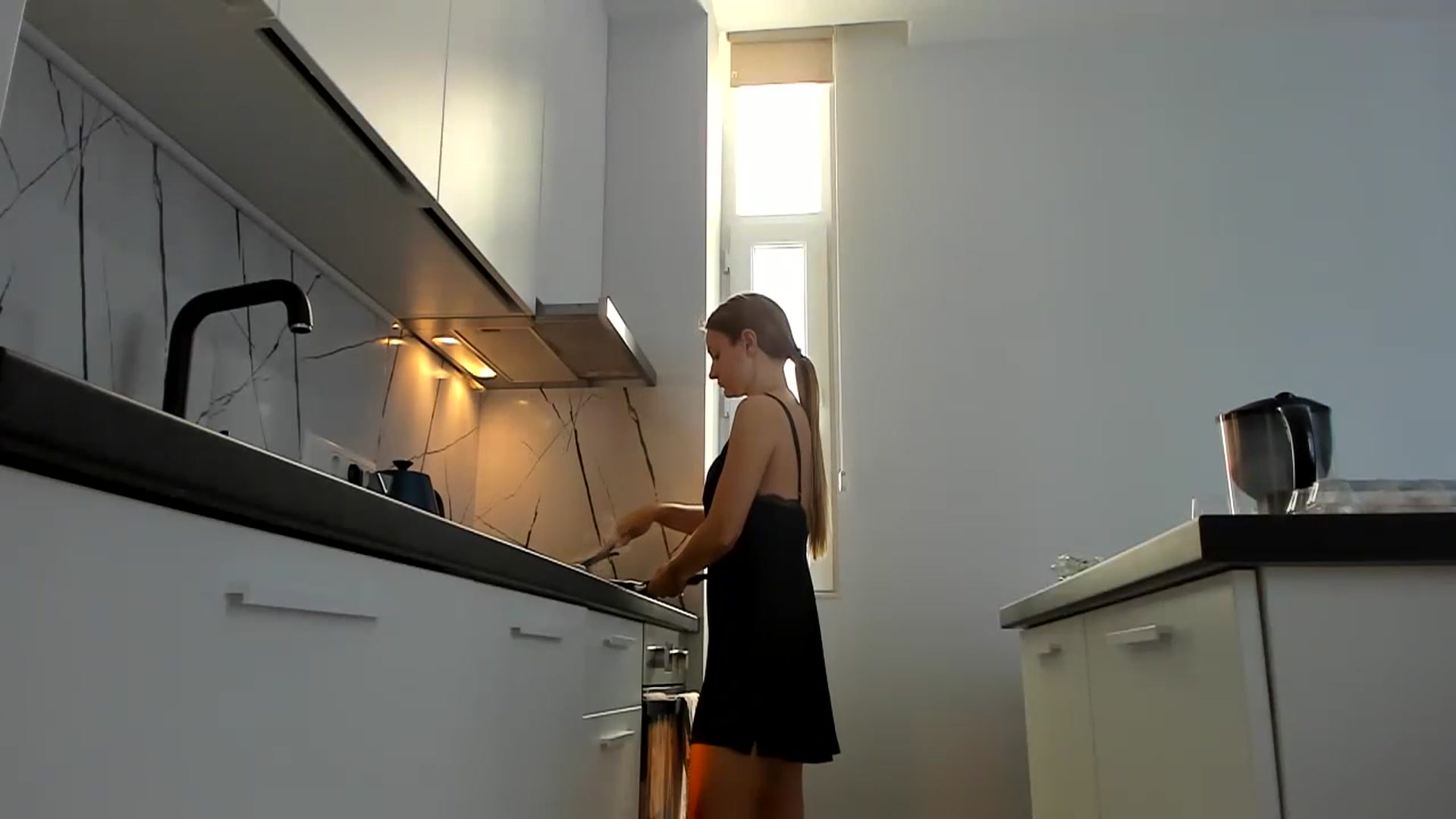 Gallery image thumbnail from regular_girl's myfreecams stream on, 05/16/2023, 07:15 image 17 of 20
