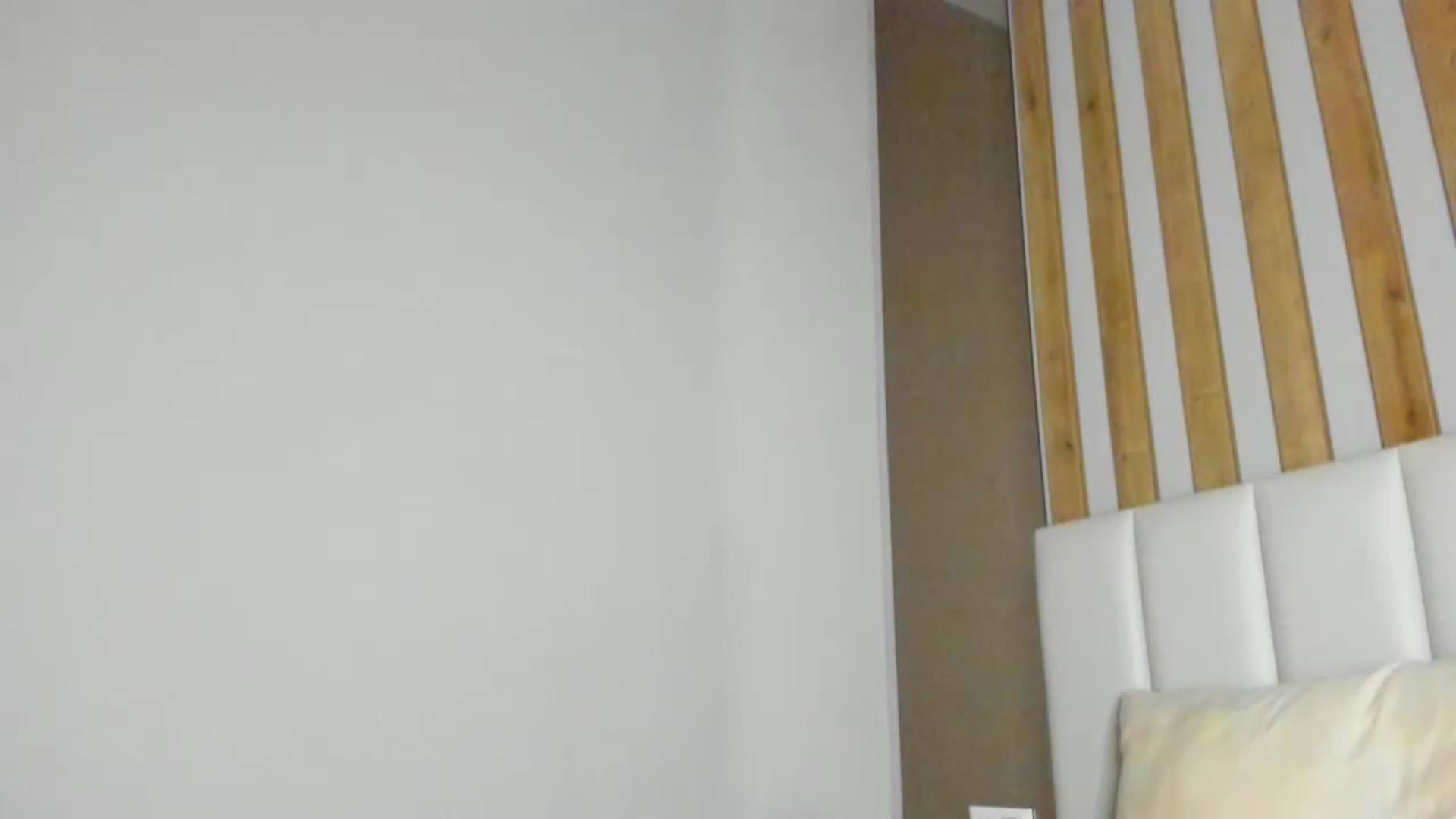 Gallery image thumbnail from regular_girl's myfreecams stream on, 08/19/2023, 17:46 image 20 of 20