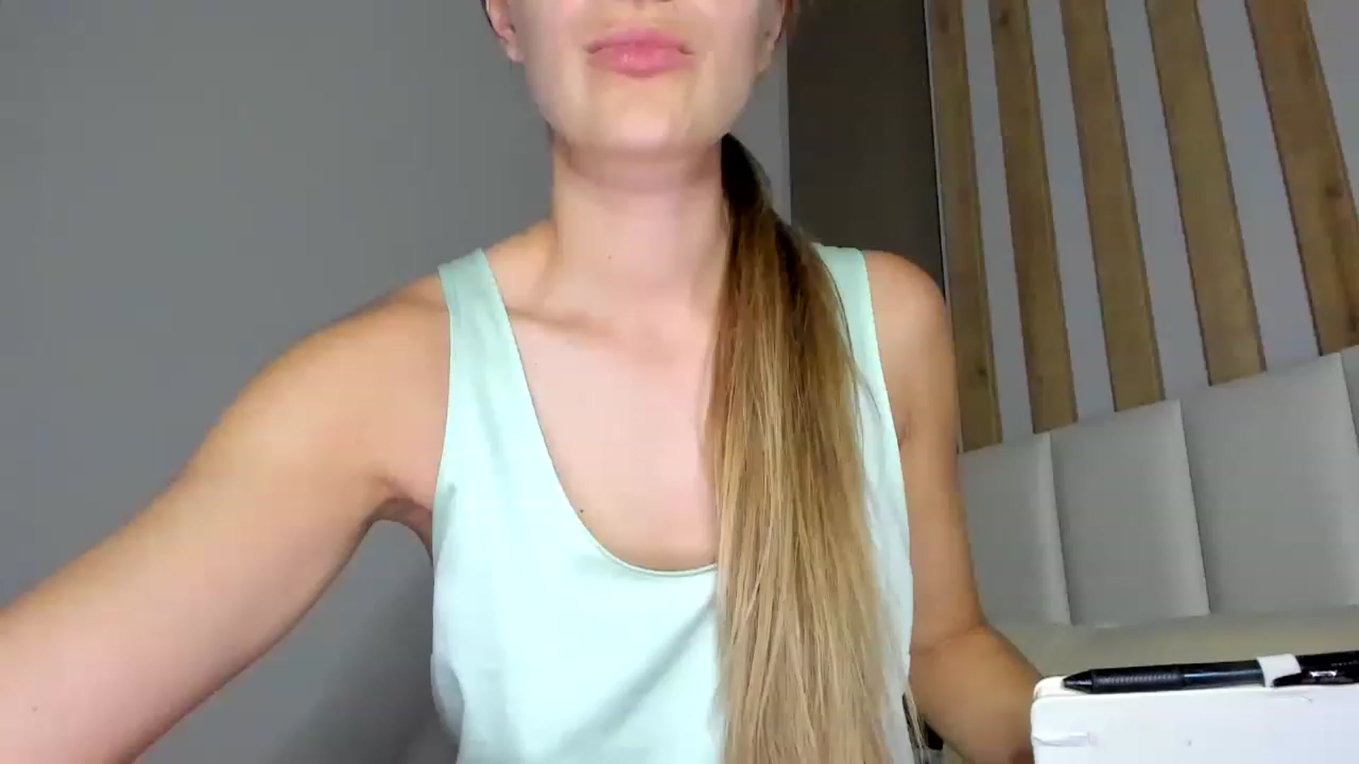 Gallery image thumbnail from regular_girl's myfreecams stream on, 08/29/2023, 21:13 image 17 of 20