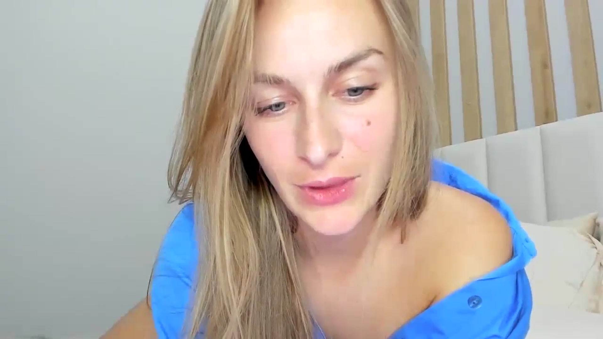 Gallery image thumbnail from regular_girl's myfreecams stream on, 09/08/2023, 17:43 image 19 of 20
