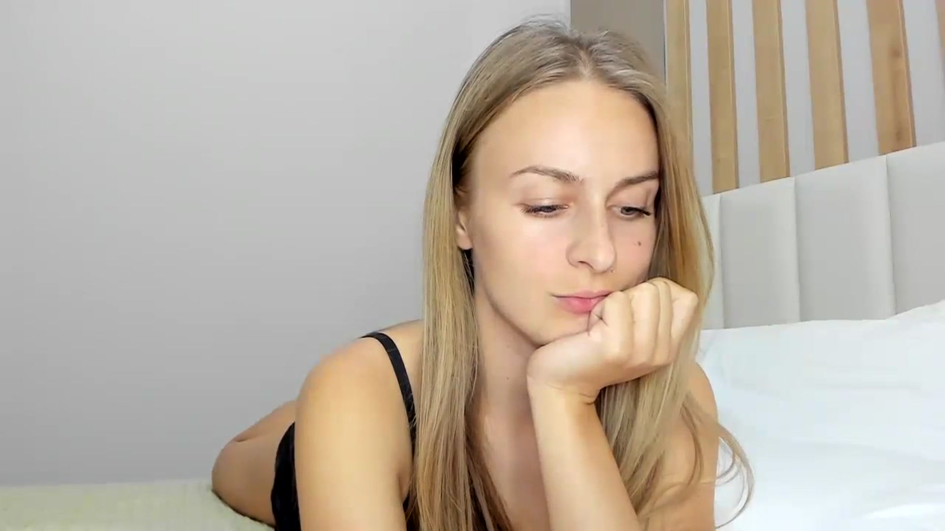 Gallery image thumbnail from regular_girl's myfreecams stream on, 10/07/2023, 17:57 image 17 of 20