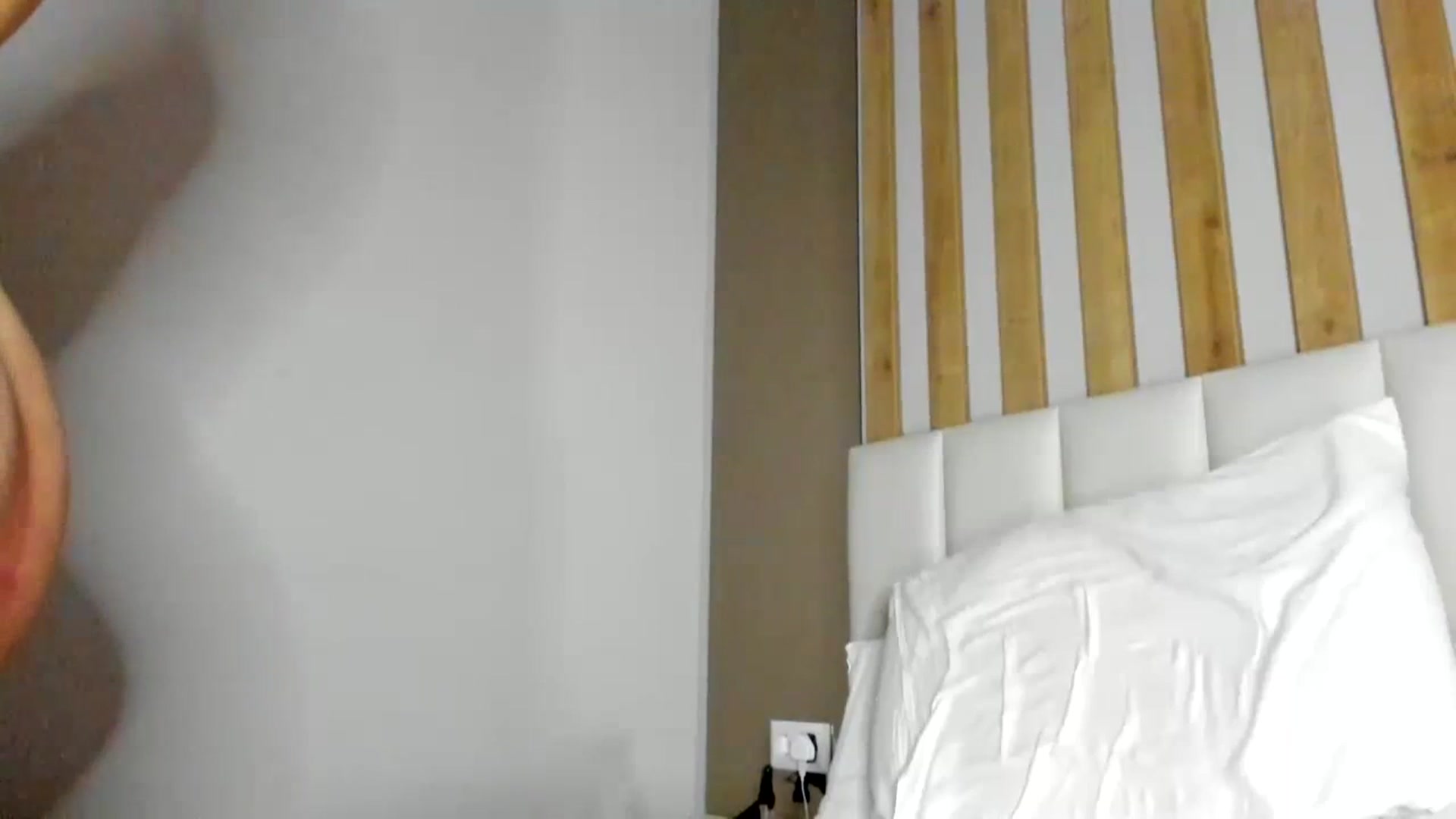 Gallery image thumbnail from regular_girl's myfreecams stream on, 10/19/2023, 17:54 image 20 of 20